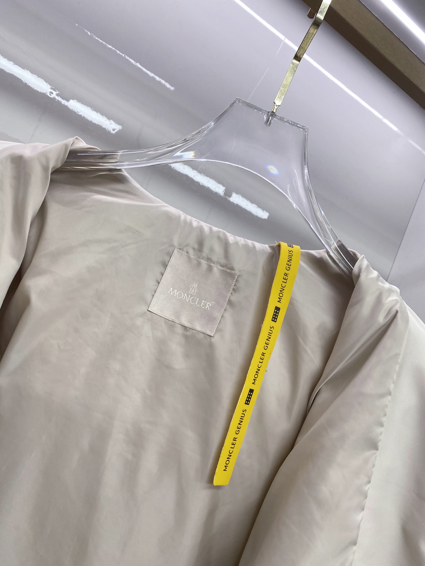 Moncler 蒙口 2026ss春季新款连帽夹克外套全高端版本！高定专柜面料辅料，透气舒适度高，细节无