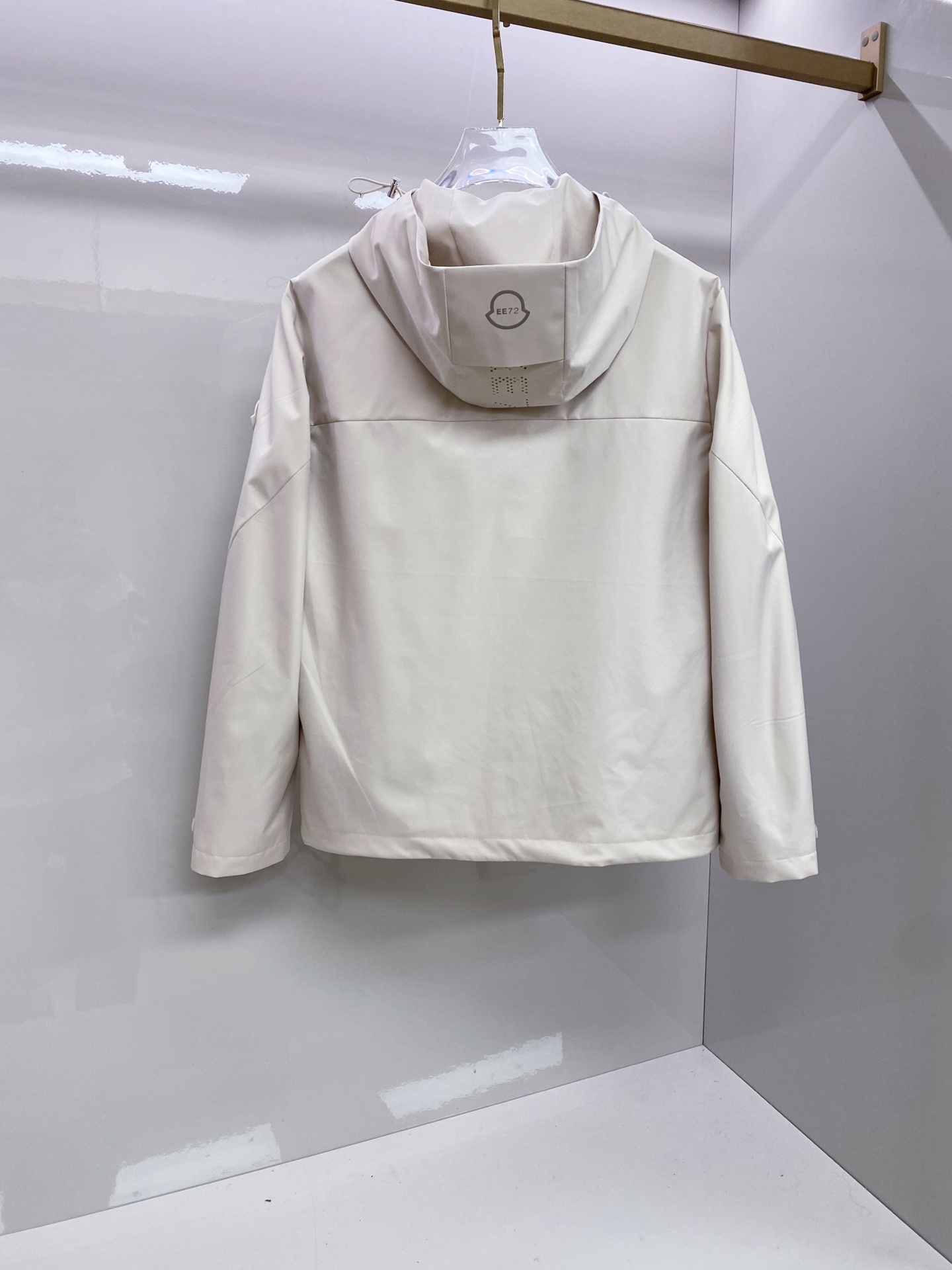 Moncler 蒙口 2026ss春季新款连帽夹克外套全高端版本！高定专柜面料辅料，透气舒适度高，细节无