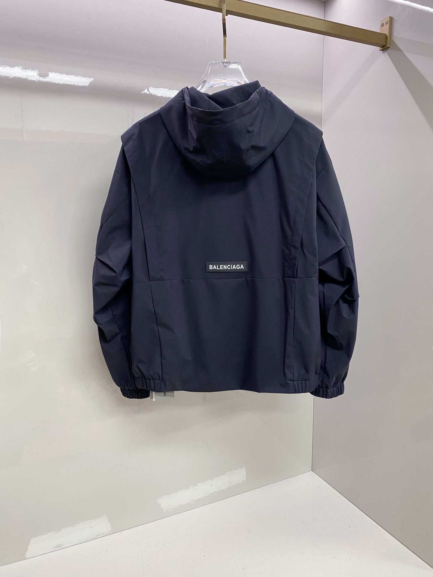 Balenciaga 巴黎世家 2026ss春季新款连帽夹克外套全高端版本！高定专柜面料辅料，透气舒适度
