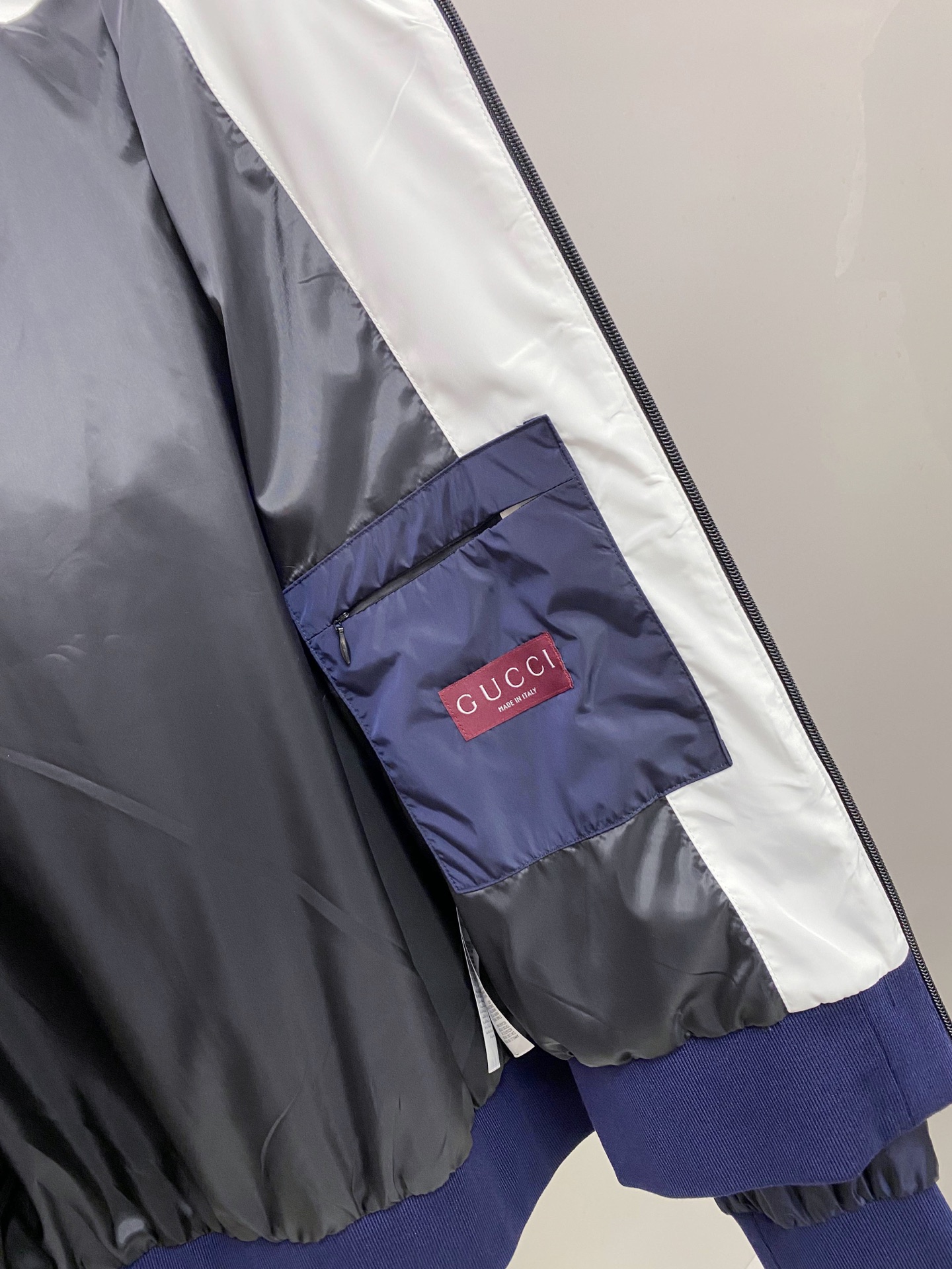 Gucci 古奇 2026ss春季新款连帽夹克外套全高端版本！高定专柜面料辅料，透气舒适度高，细节无可挑