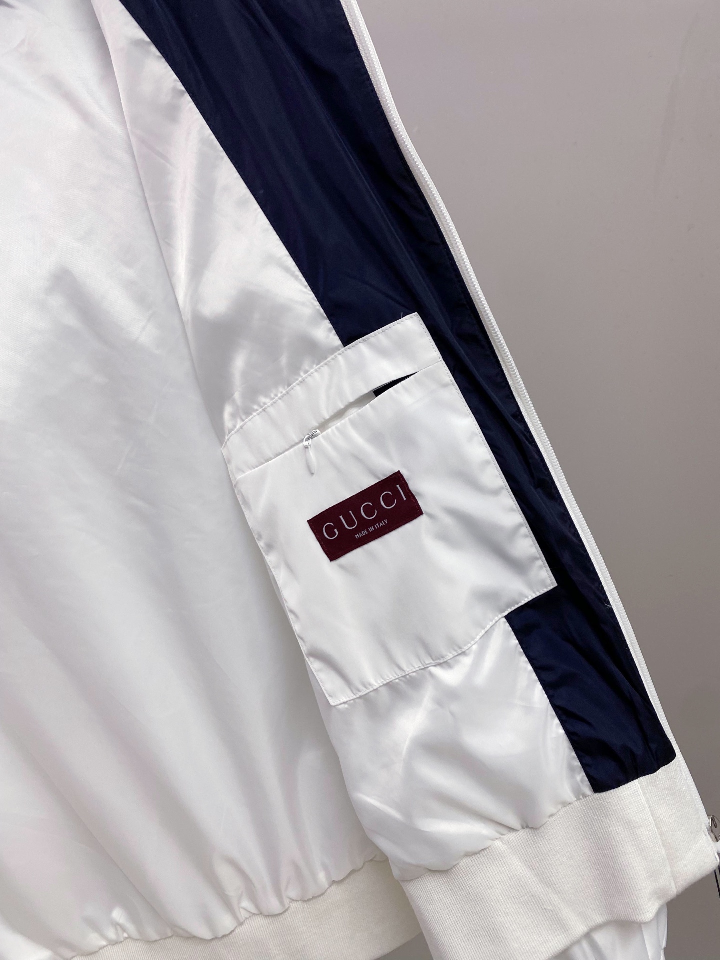 Gucci 古奇 2026ss春季新款连帽夹克外套全高端版本！高定专柜面料辅料，透气舒适度高，细节无可挑