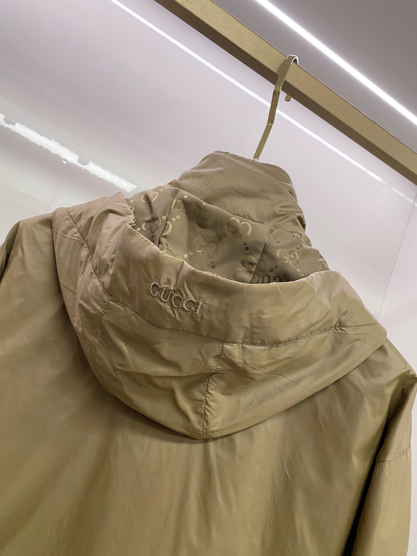 Gucci 古奇 双面穿 2026ss春季新款连帽夹克外套全高端版本！高定专柜面料辅料，透气舒适度高，细