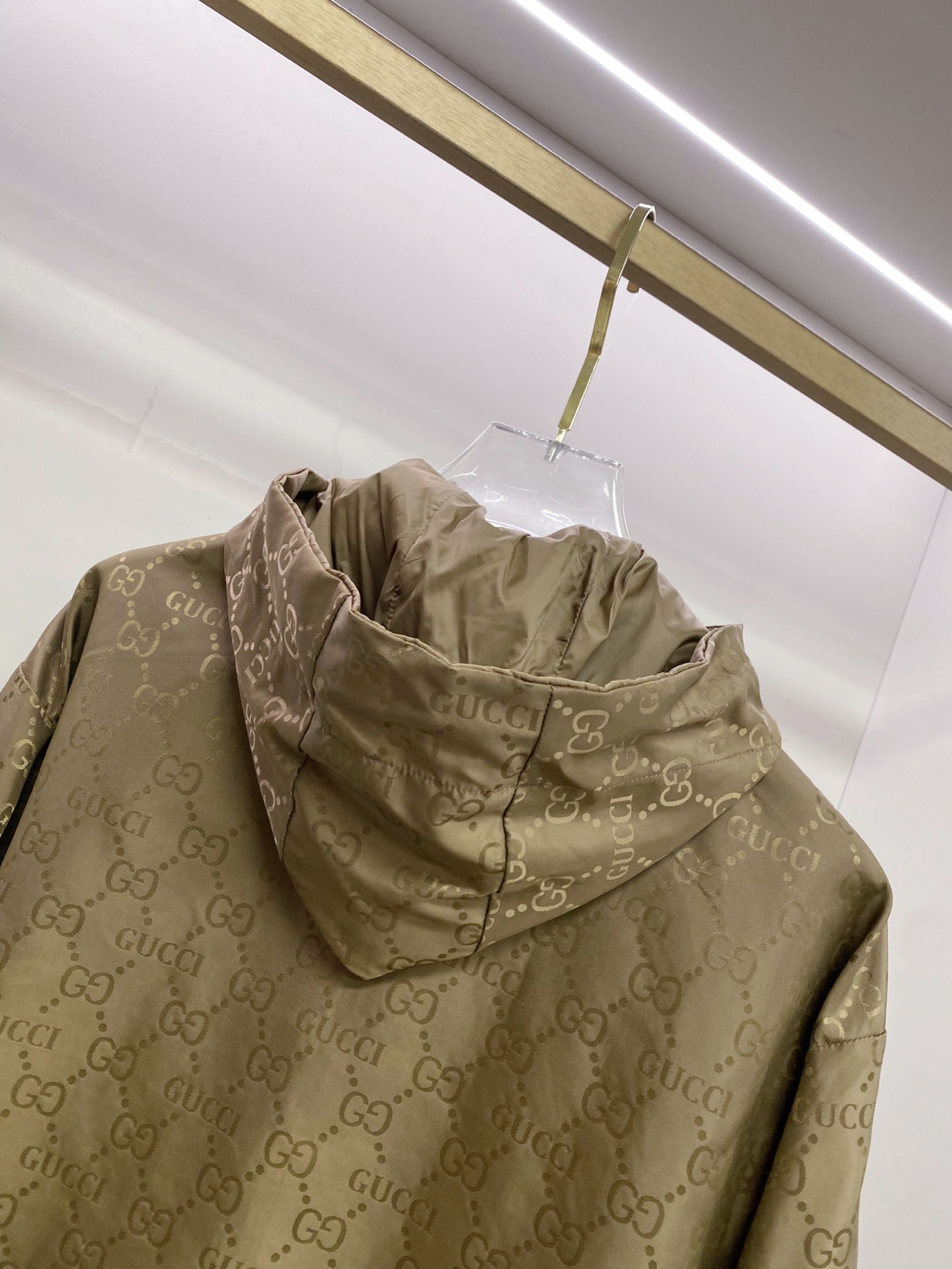 Gucci 古奇 双面穿 2026ss春季新款连帽夹克外套全高端版本！高定专柜面料辅料，透气舒适度高，细