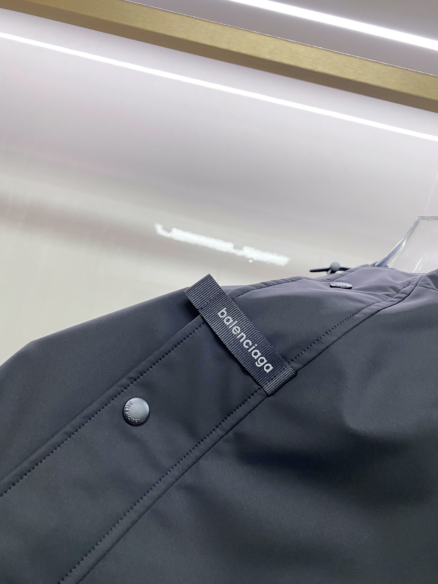 Balenciaga 巴黎世家 2026ss春季新款连帽夹克外套全高端版本！高定专柜面料辅料，透气舒适度