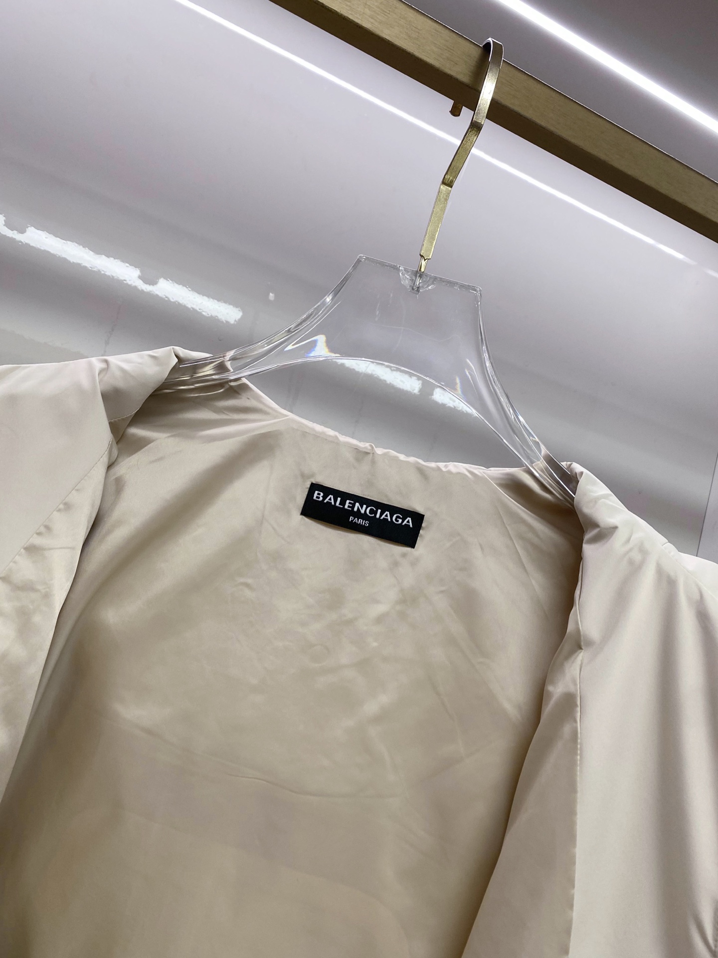 Balenciaga 巴黎世家 2026ss春季新款连帽夹克外套全高端版本！高定专柜面料辅料，透气舒适度