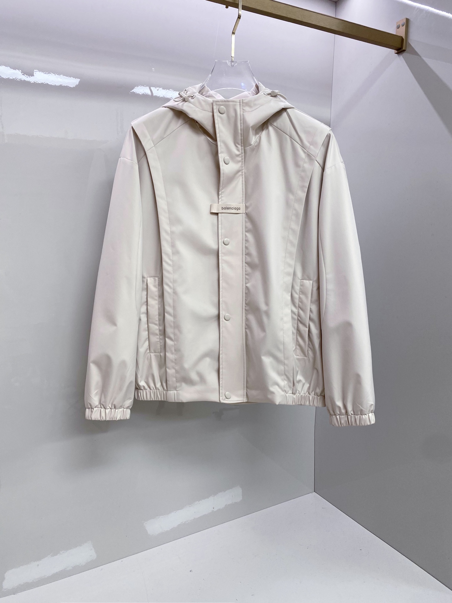 Balenciaga 巴黎世家 2026ss春季新款连帽夹克外套全高端版本！高定专柜面料辅料，透气舒适度
