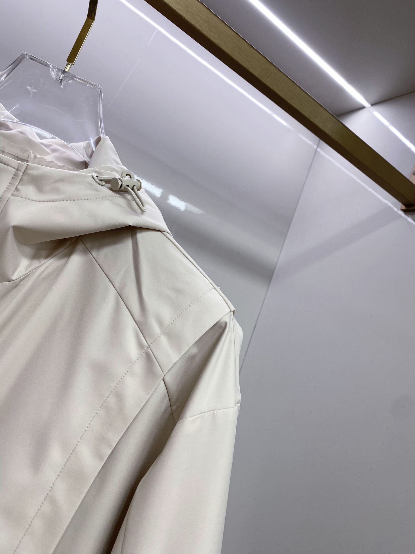 Balenciaga 巴黎世家 2026ss春季新款连帽夹克外套全高端版本！高定专柜面料辅料，透气舒适度