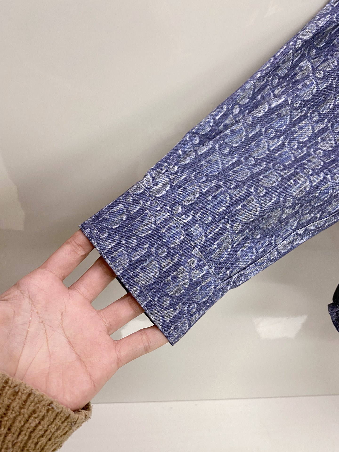 Dior 迪奥 CD 2026ss春季新款衬衫 全身logo老花满印牛仔衬衫 定制水洗面料 超高工艺的拔