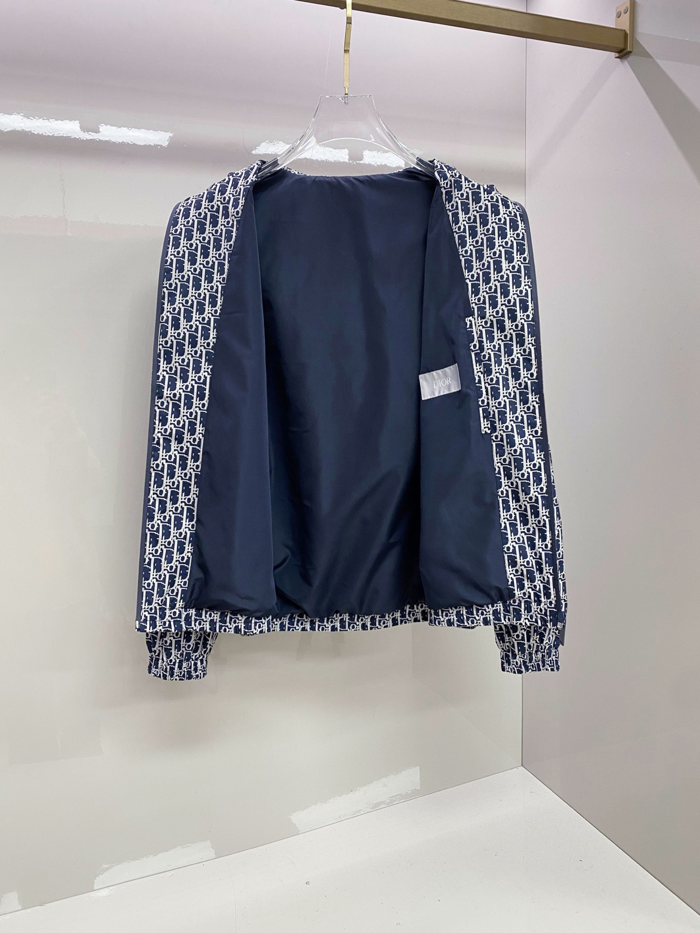 Dior 迪奥 2026ss春季新款夹克外套全高端版本！高定专柜面料辅料，透气舒适度高，细节无可挑剔，做