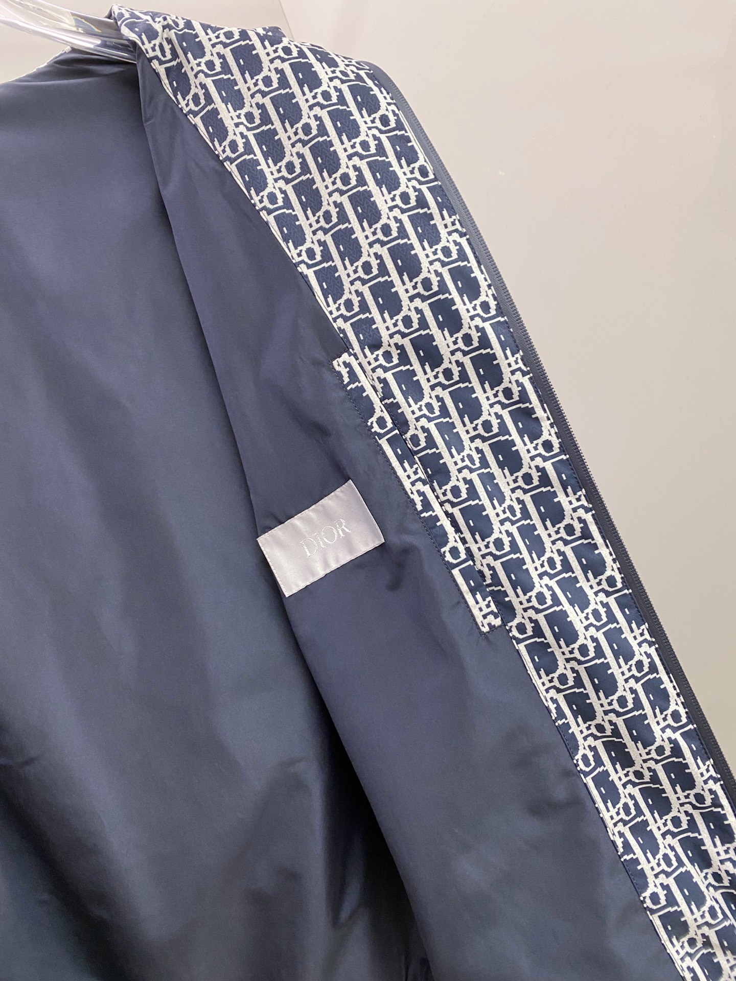 Dior 迪奥 2026ss春季新款夹克外套全高端版本！高定专柜面料辅料，透气舒适度高，细节无可挑剔，做