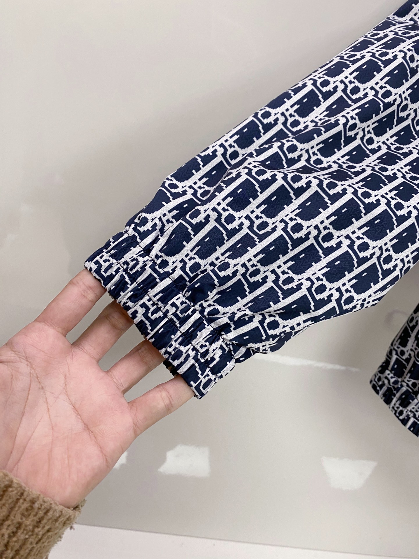 Dior 迪奥 2026ss春季新款夹克外套全高端版本！高定专柜面料辅料，透气舒适度高，细节无可挑剔，做