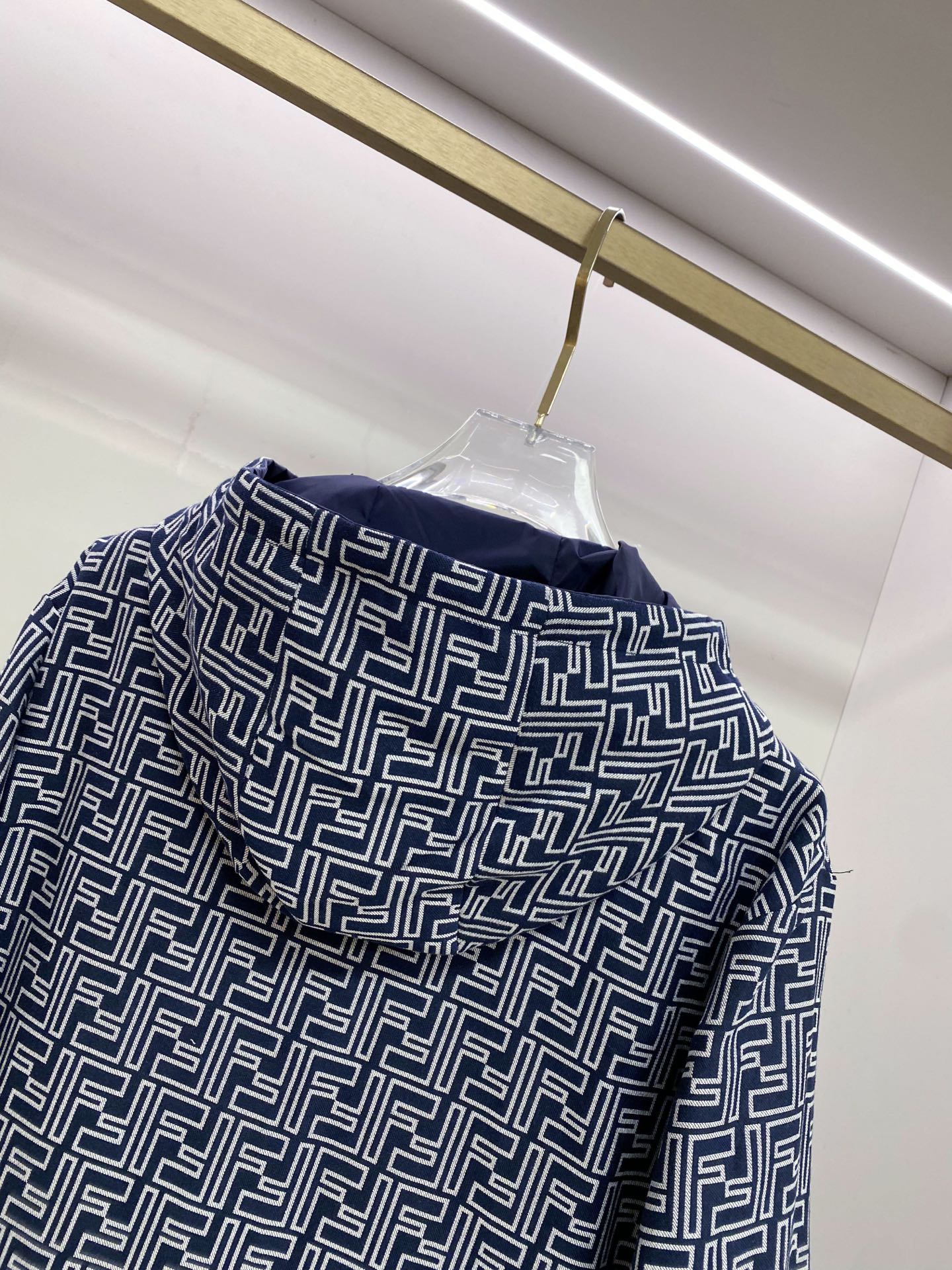 Fendi 芬迪 2026新款连帽夹克春装外套、双面可穿、新款发布、顶级品质>(夹克系列)专柜官网同步发