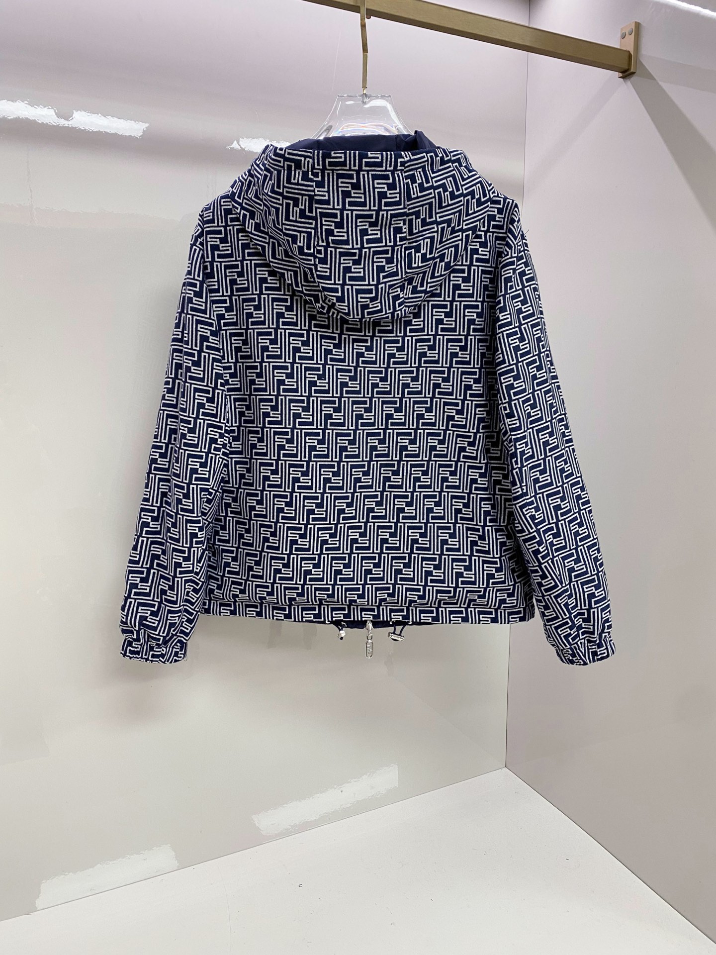 Fendi 芬迪 2026新款连帽夹克春装外套、双面可穿、新款发布、顶级品质>(夹克系列)专柜官网同步发