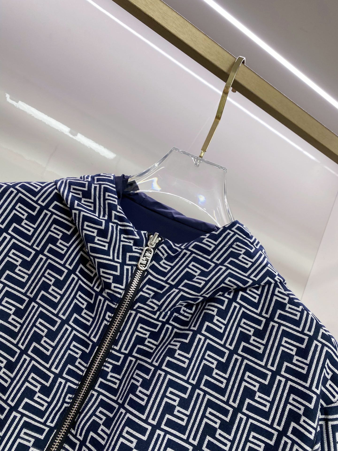 Fendi 芬迪 2026新款连帽夹克春装外套、双面可穿、新款发布、顶级品质>(夹克系列)专柜官网同步发