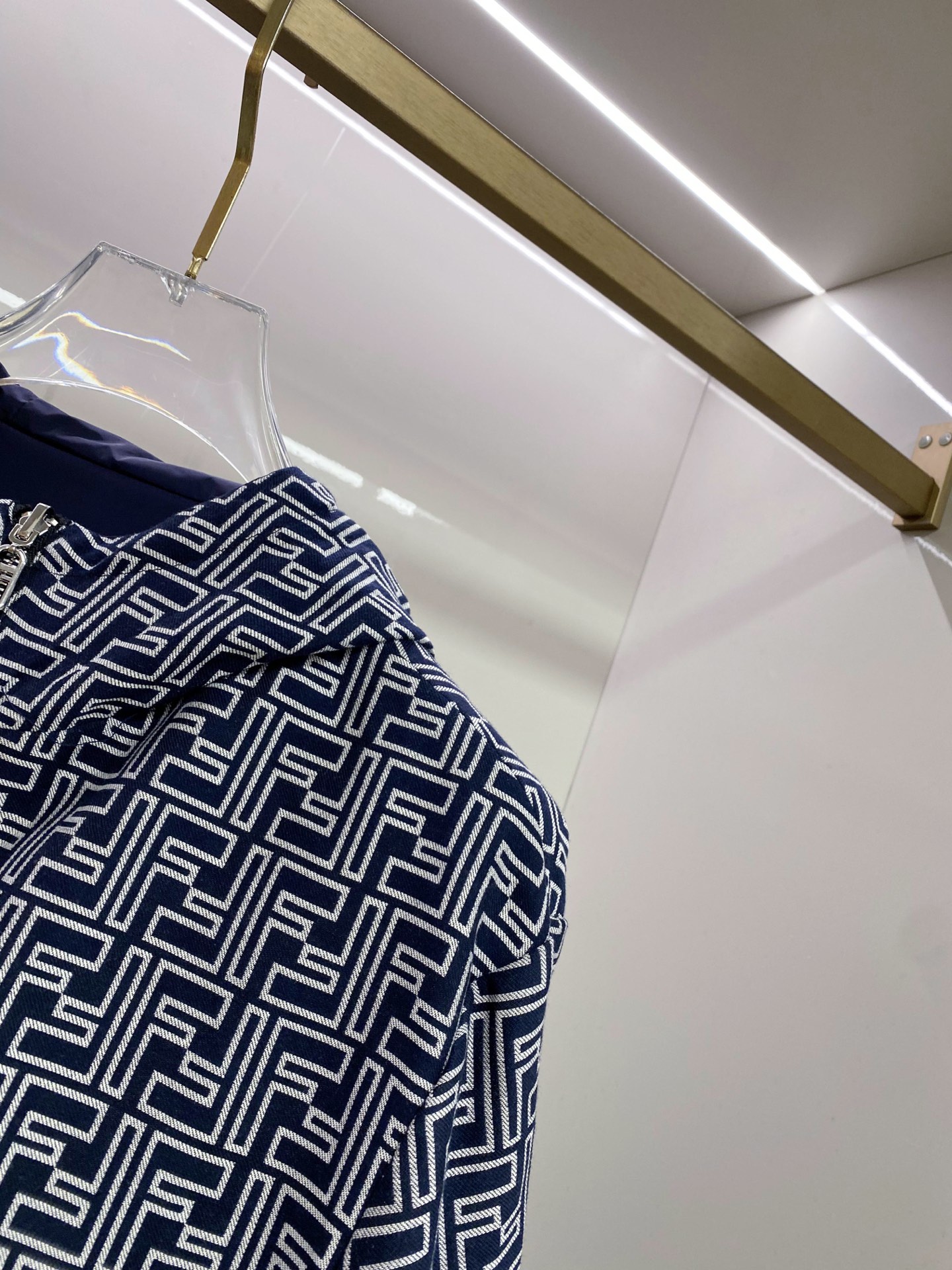 Fendi 芬迪 2026新款连帽夹克春装外套、双面可穿、新款发布、顶级品质>(夹克系列)专柜官网同步发