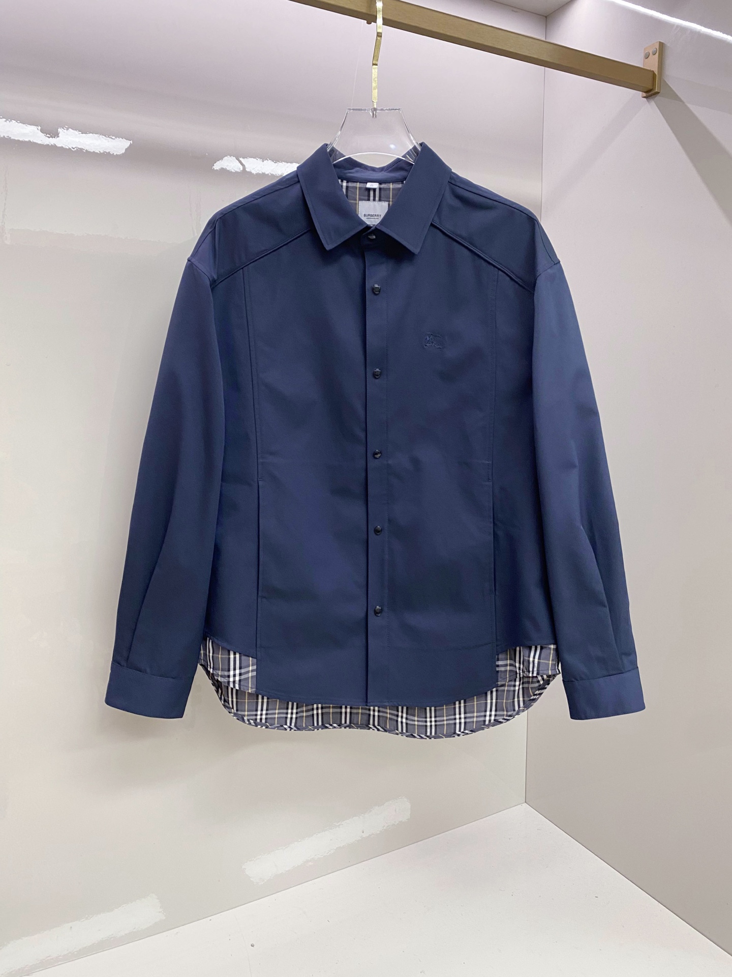 Burberry 巴宝莉2026ss春季新款夹克外套全高端版本！高定专柜面料辅料，透气舒适度高，细节无可