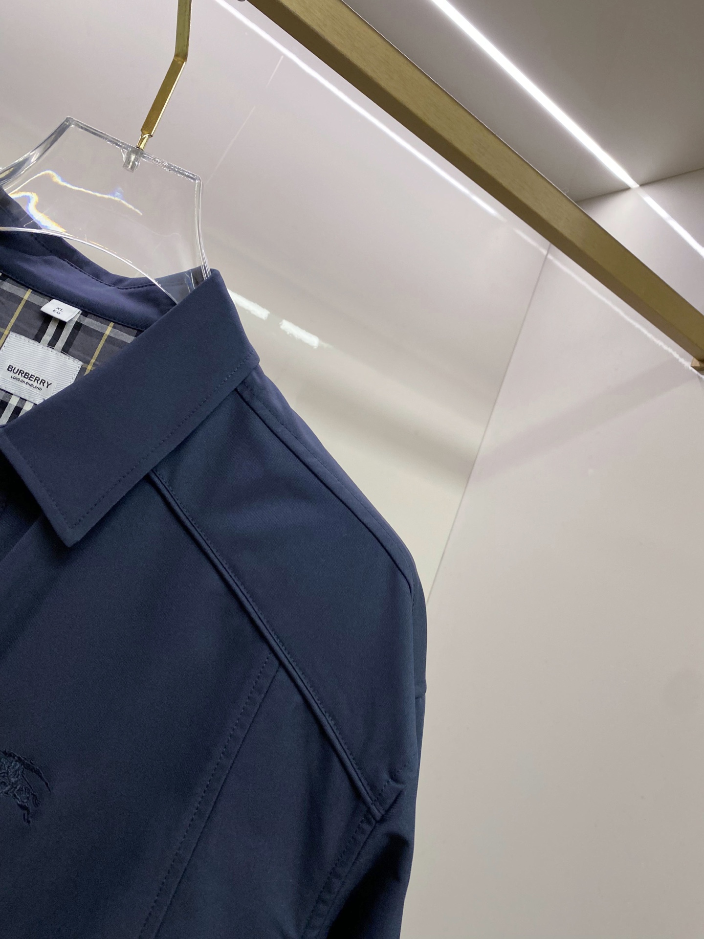 Burberry 巴宝莉2026ss春季新款夹克外套全高端版本！高定专柜面料辅料，透气舒适度高，细节无可