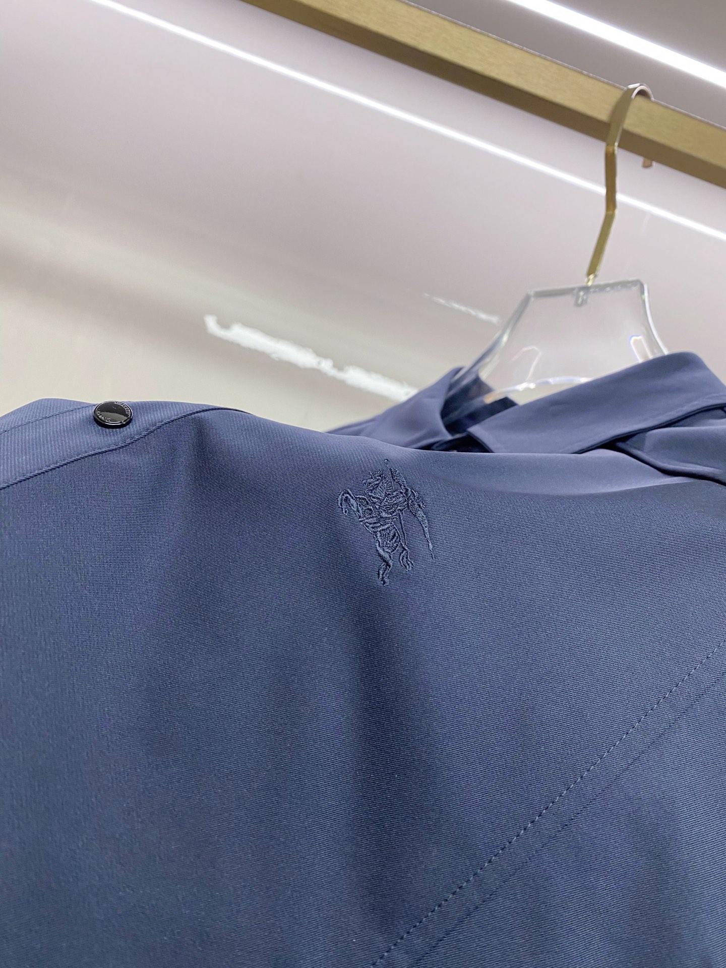 Burberry 巴宝莉2026ss春季新款夹克外套全高端版本！高定专柜面料辅料，透气舒适度高，细节无可