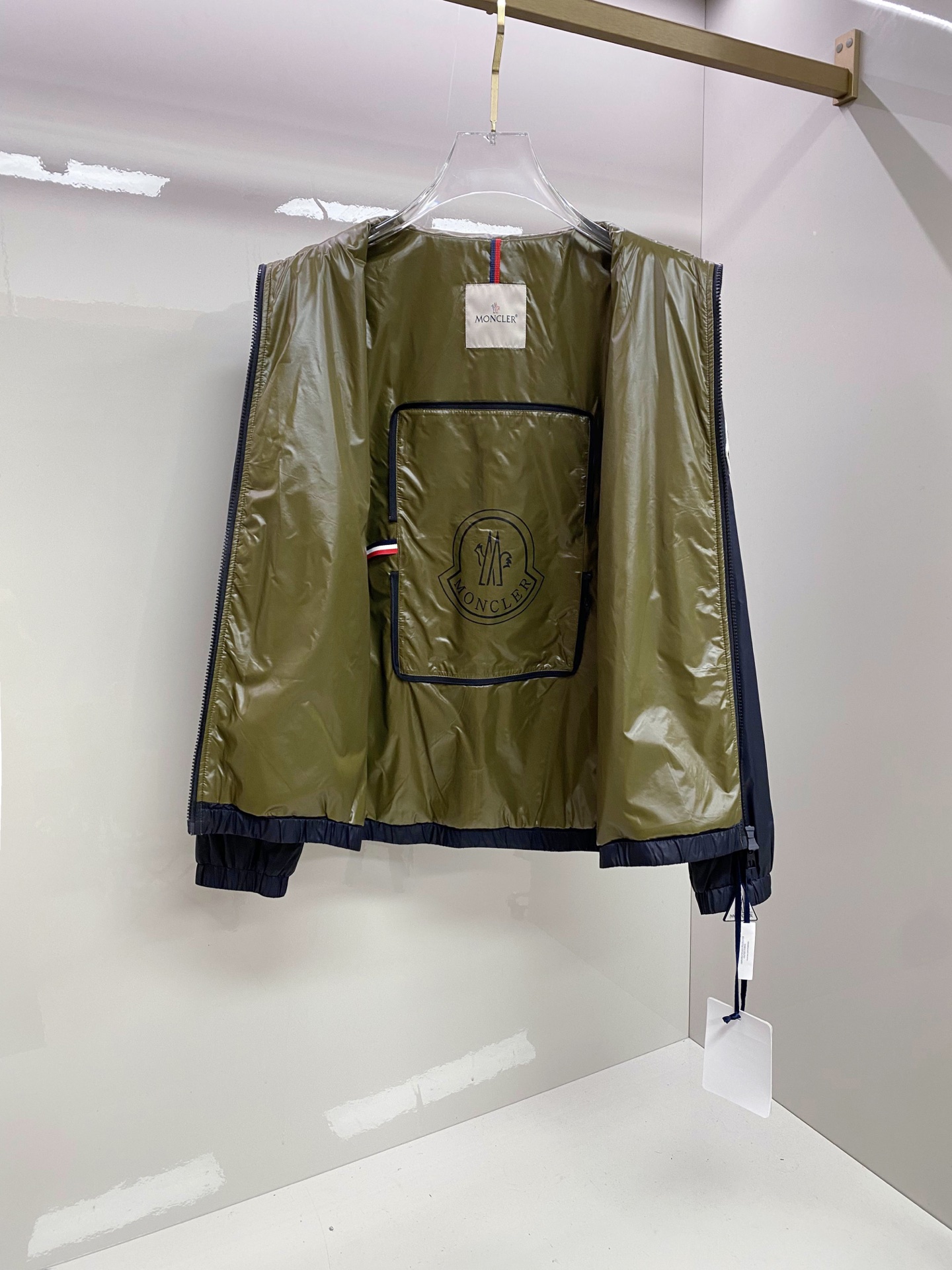 Moncler 蒙口 2026ss春季新款夹克外套全高端版本！高定专柜面料辅料，透气舒适度高，细节无可挑