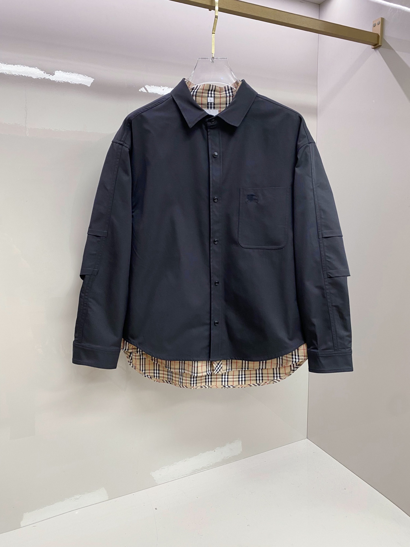 Burberry 巴宝莉 假两件衬衫外套 2026ss春季新款夹克外套全高端版本！高定专柜面料辅料，透气