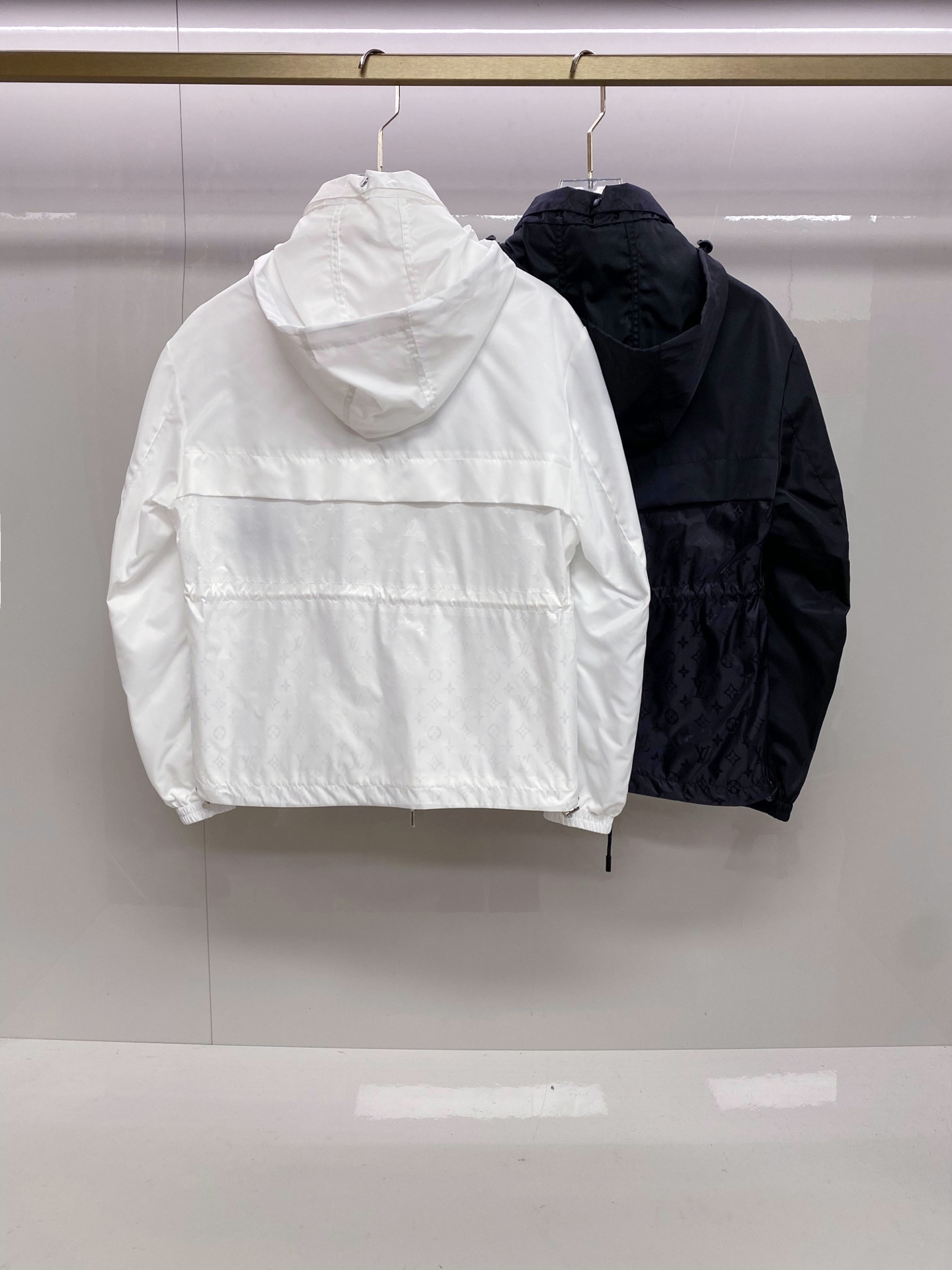 LV 2026ss春季新款夹克外套全高端版本！高定专柜面料辅料，透气舒适度高，细节无可挑剔，做工考究工艺