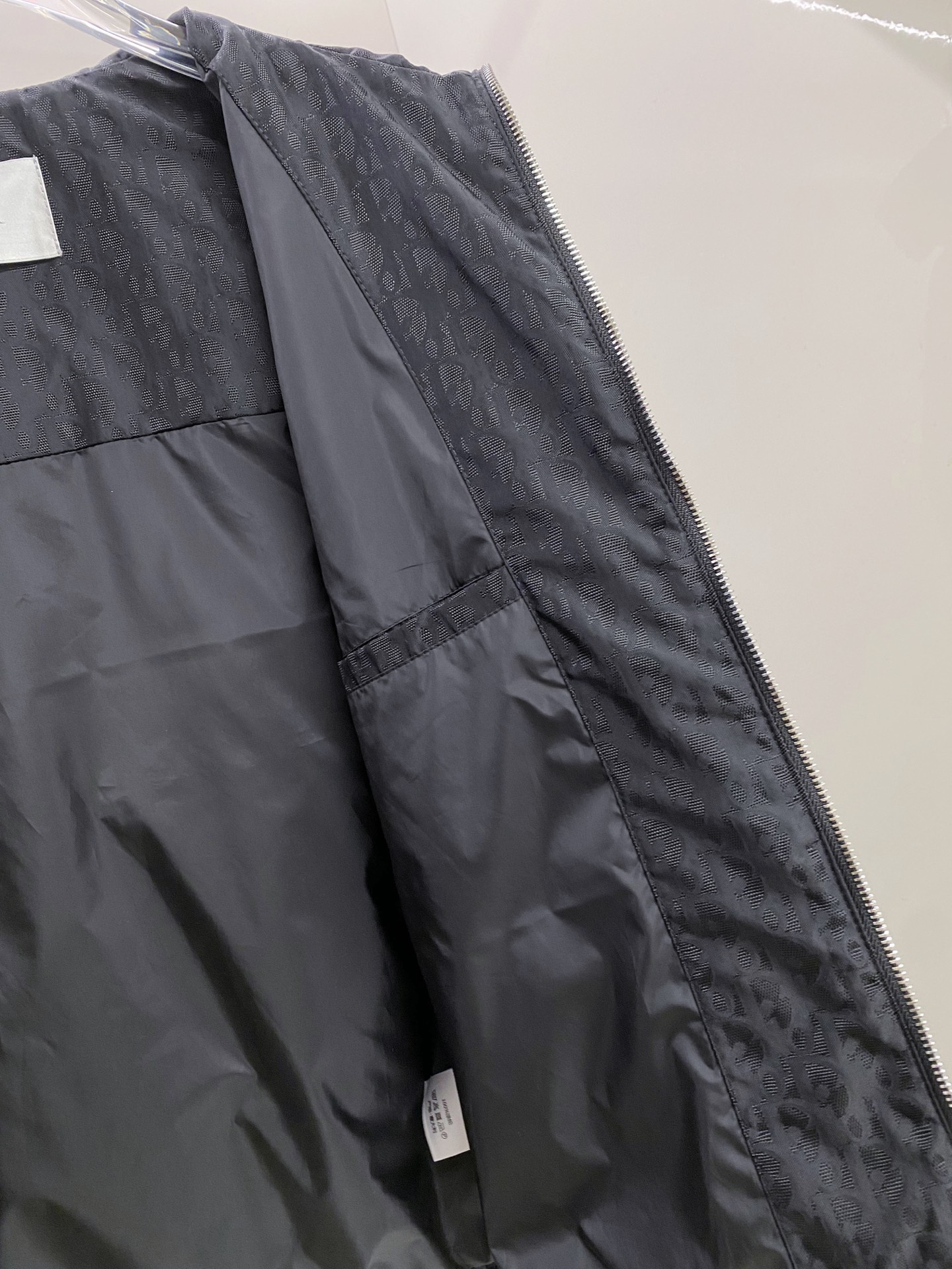 Dior 迪奥 2026ss春季新款立领夹克外套全高端版本！高定专柜面料辅料，透气舒适度高，细节无可挑剔