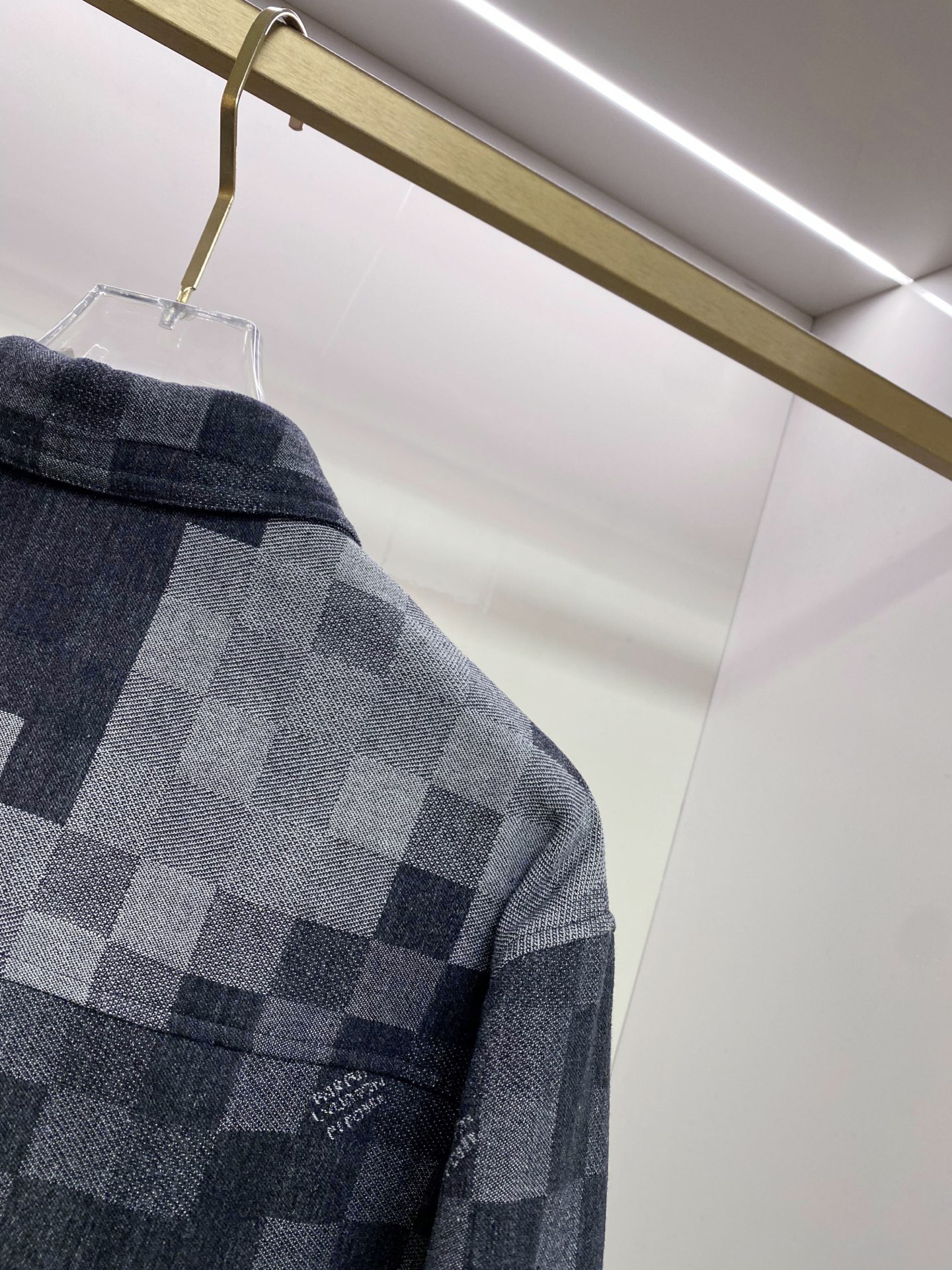 LV 袖子可拆卸 2026ss春季新款夹克牛仔外套全高端版本！高定专柜面料辅料，透气舒适度高，细节无可挑