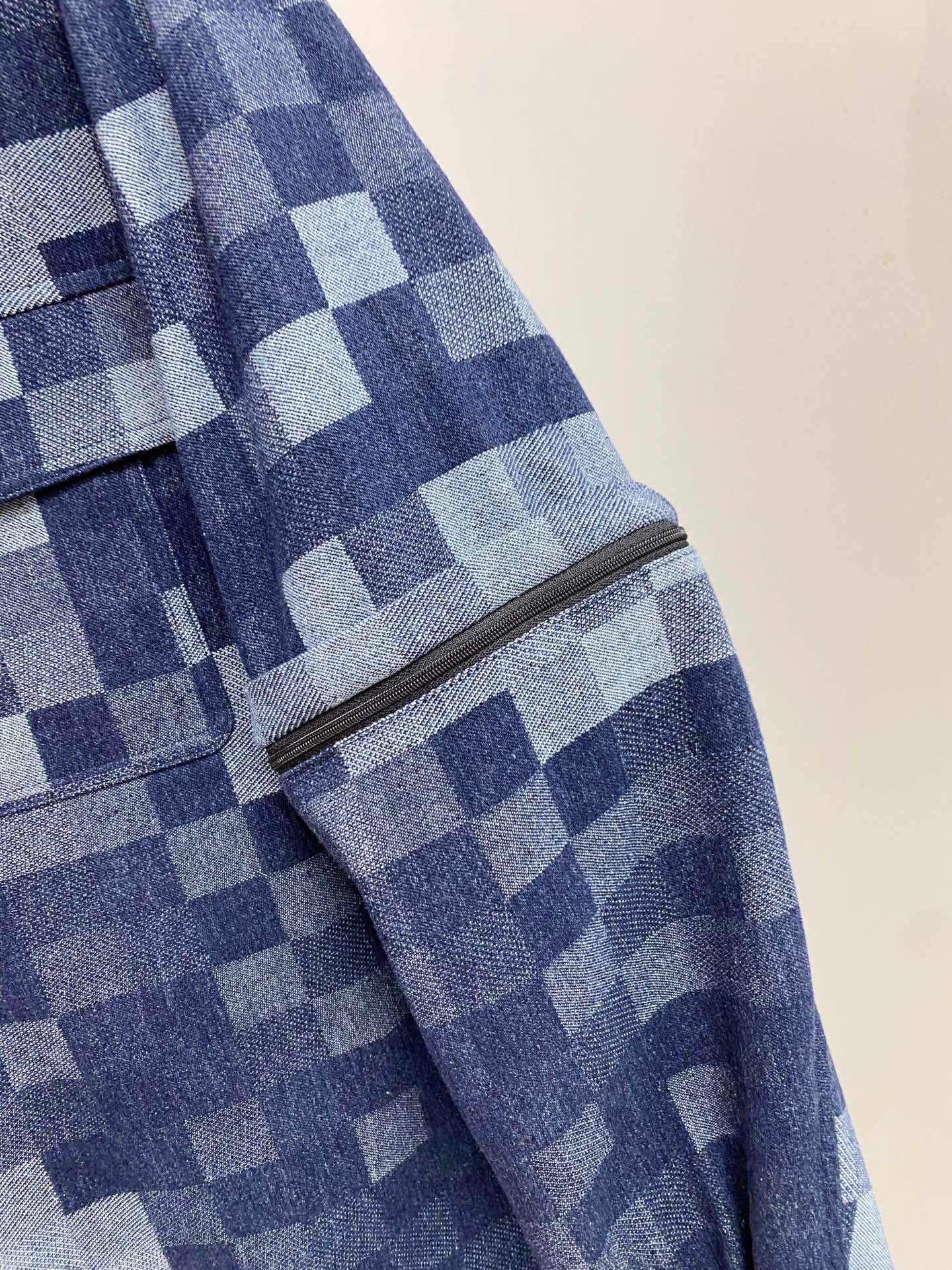 LV 袖子可拆卸 2026ss春季新款夹克牛仔外套全高端版本！高定专柜面料辅料，透气舒适度高，细节无可挑