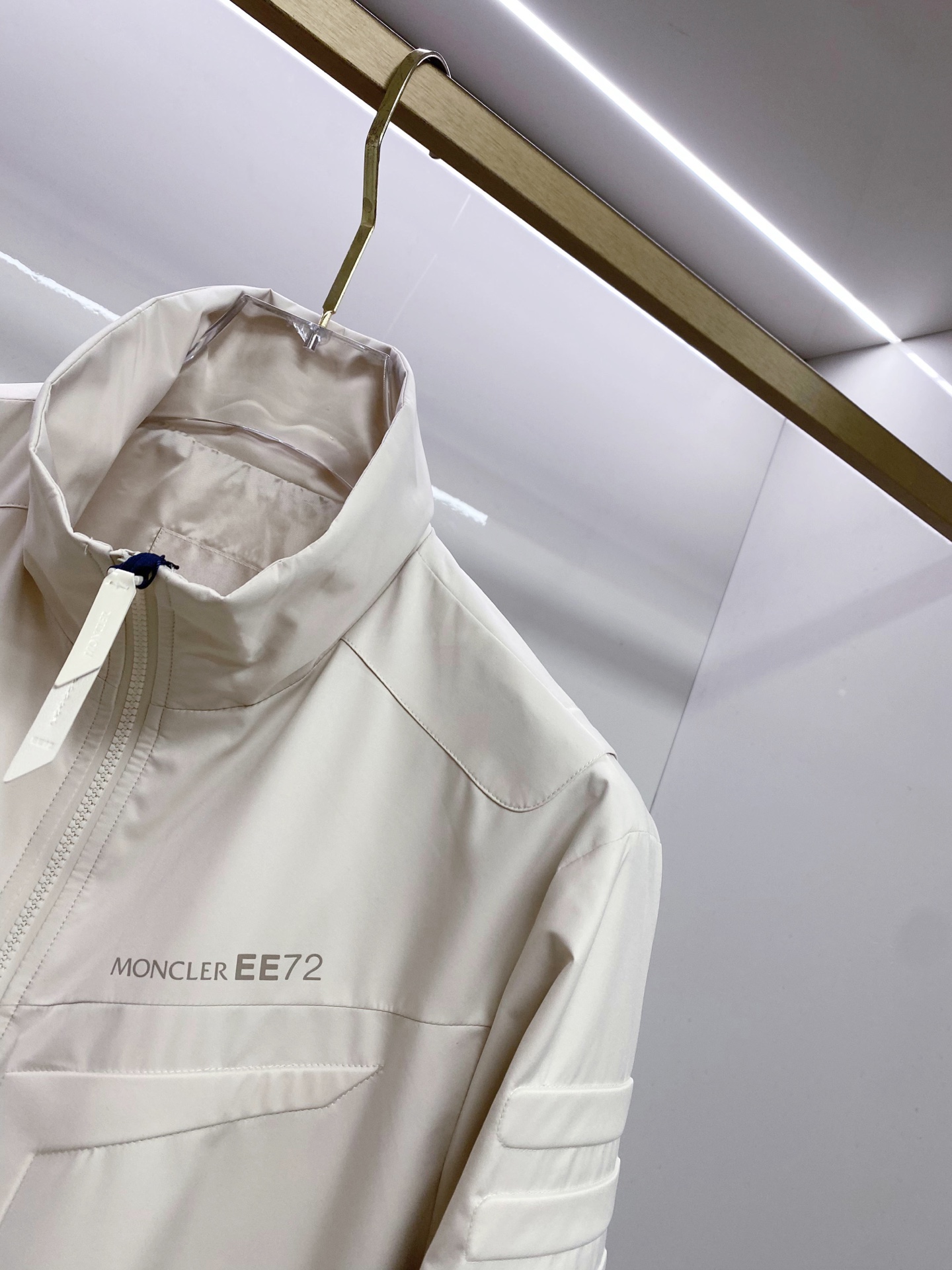 Moncler 蒙口 2026ss春季新款立领夹克外套全高端版本！高定专柜面料辅料，透气舒适度高，细节无