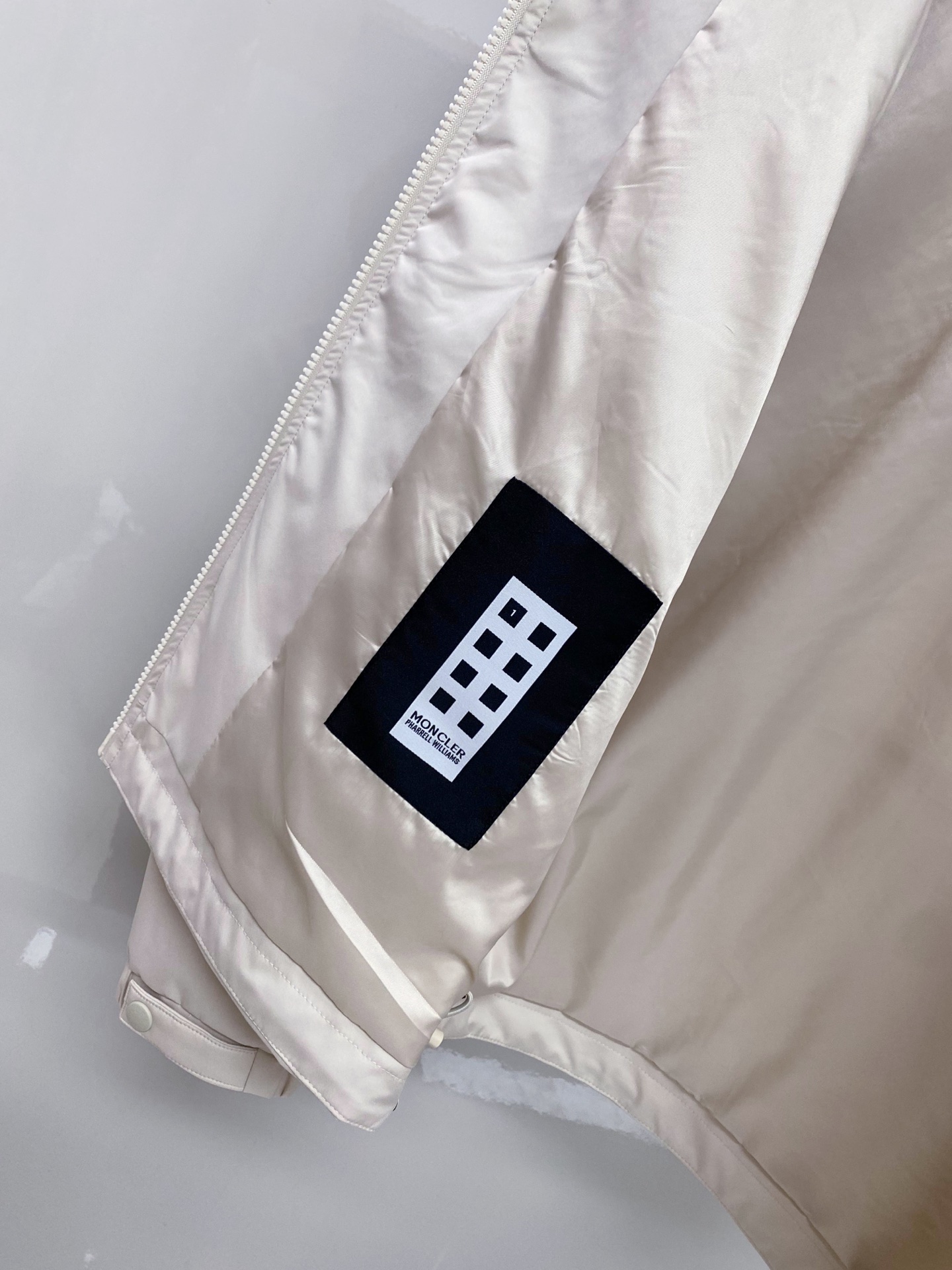 Moncler 蒙口 2026ss春季新款立领夹克外套全高端版本！高定专柜面料辅料，透气舒适度高，细节无