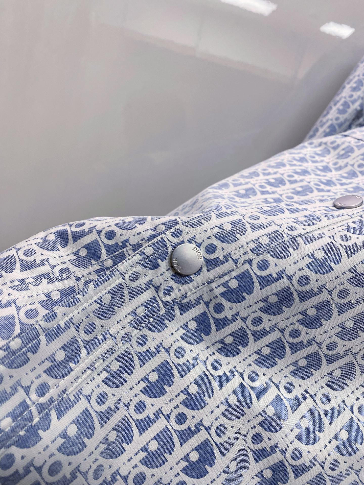 Dior 迪奥 2026ss春季新款翻领夹克外套全高端版本！高定专柜面料辅料，透气舒适度高，细节无可挑剔