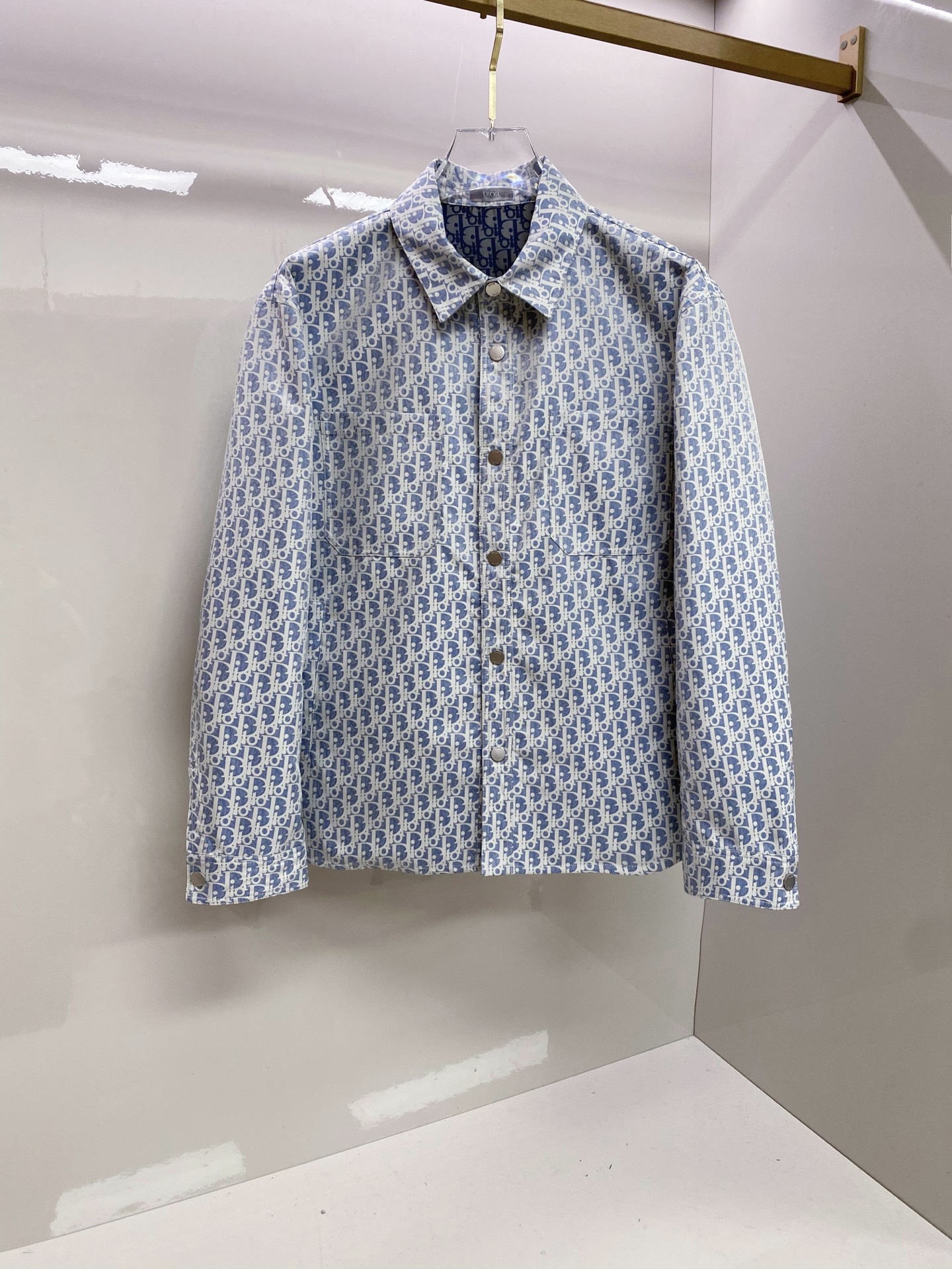 Dior 迪奥 2026ss春季新款翻领夹克外套全高端版本！高定专柜面料辅料，透气舒适度高，细节无可挑剔