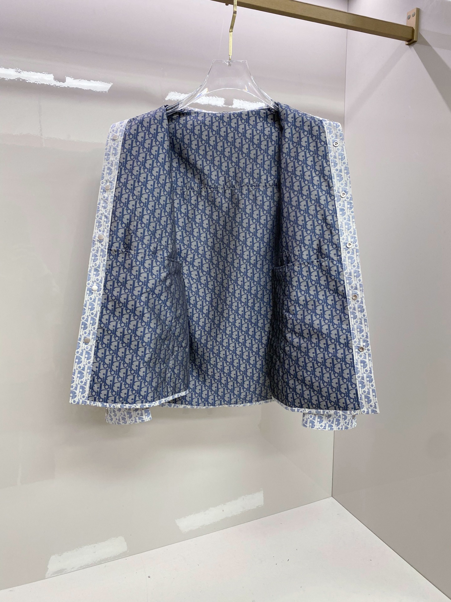 Dior 迪奥 2026ss春季新款翻领夹克外套全高端版本！高定专柜面料辅料，透气舒适度高，细节无可挑剔