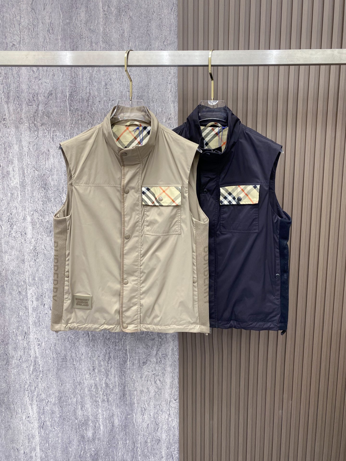 Burberry 巴宝莉马甲 2026SS春季新款马甲夹克外套最新设计款 秀场新品‼品相非常完美，三标齐