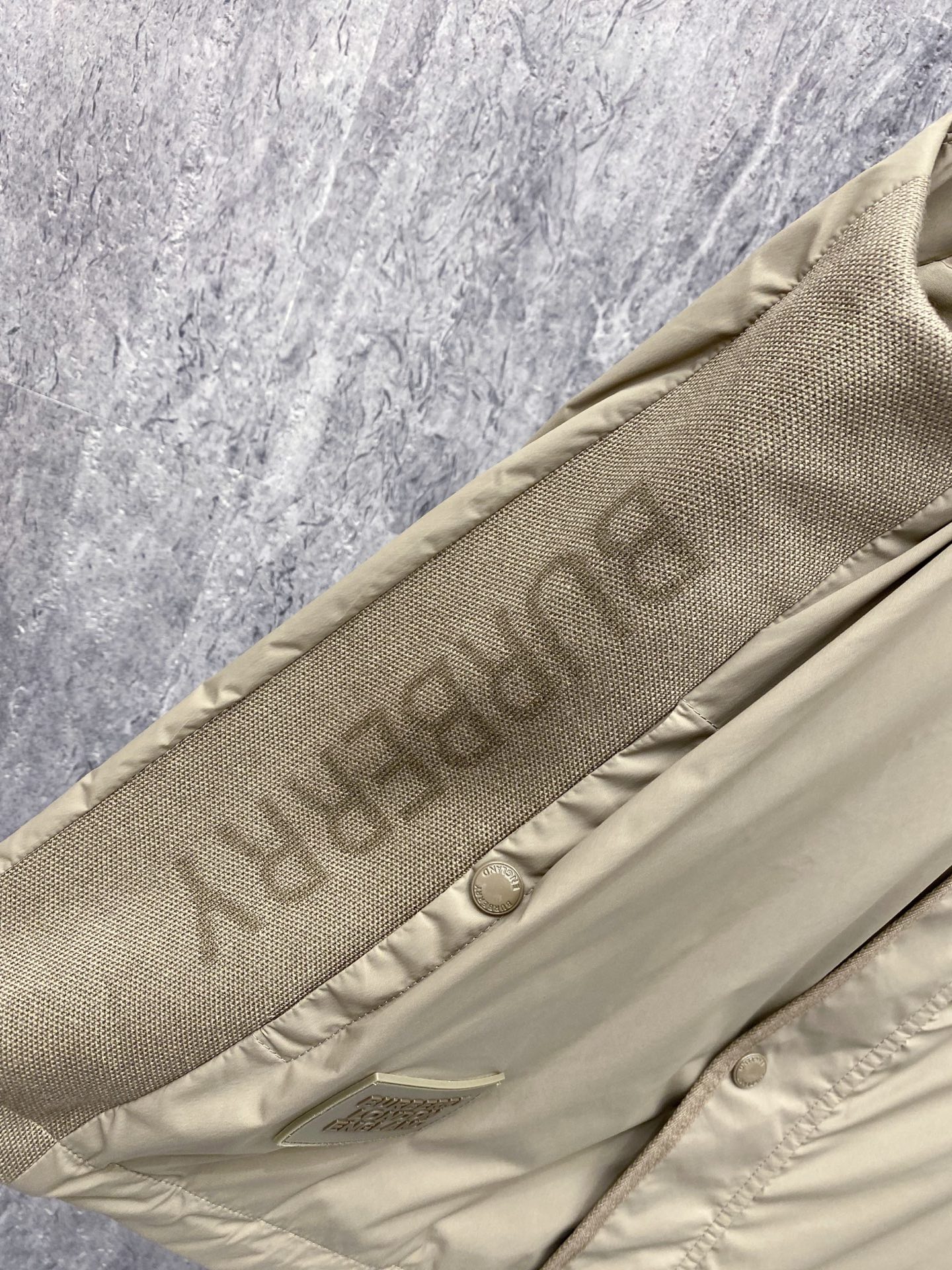 Burberry 巴宝莉马甲 2026SS春季新款马甲夹克外套最新设计款 秀场新品‼品相非常完美，三标齐