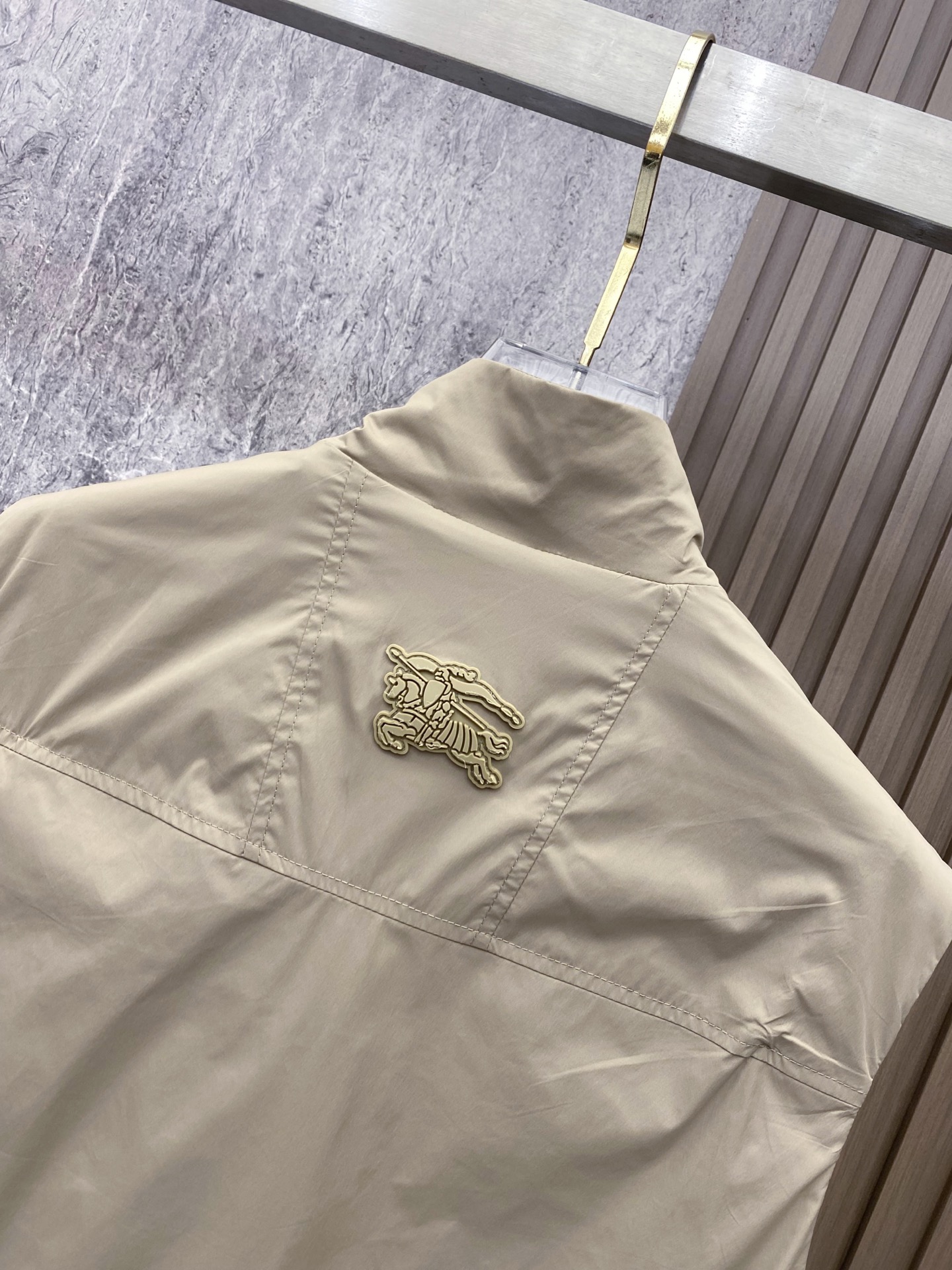 Burberry 巴宝莉马甲 2026SS春季新款马甲夹克外套最新设计款 秀场新品‼品相非常完美，三标齐