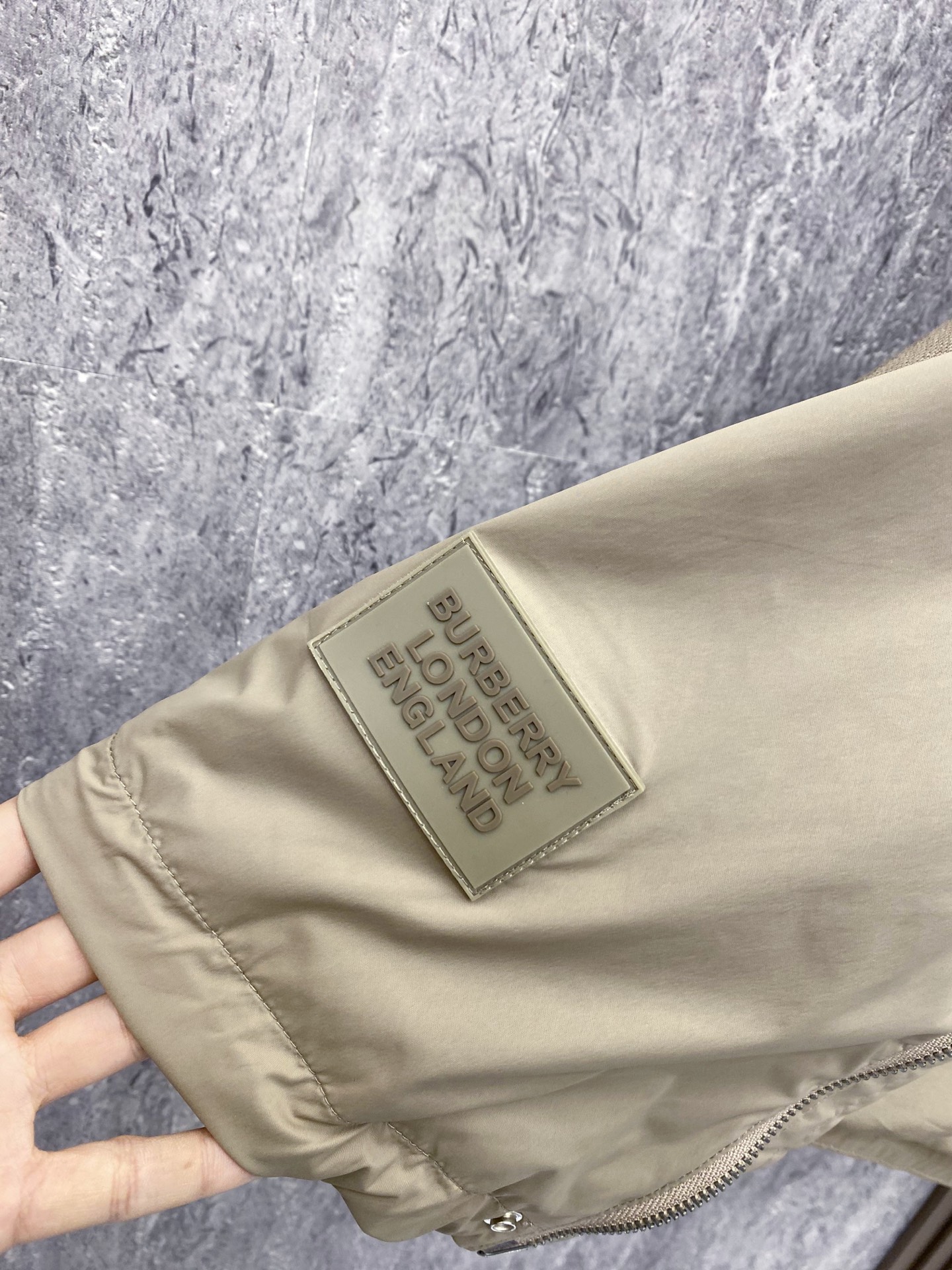Burberry 巴宝莉马甲 2026SS春季新款马甲夹克外套最新设计款 秀场新品‼品相非常完美，三标齐