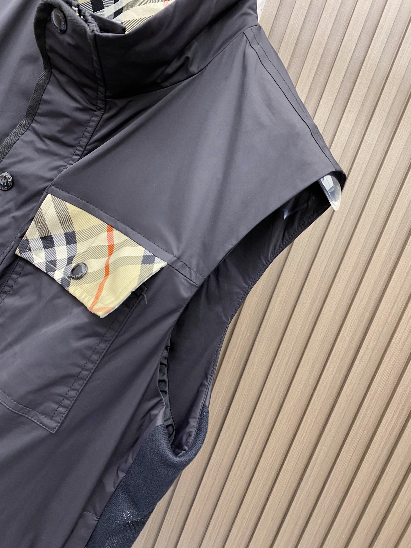Burberry 巴宝莉马甲 2026SS春季新款马甲夹克外套最新设计款 秀场新品‼品相非常完美，三标齐
