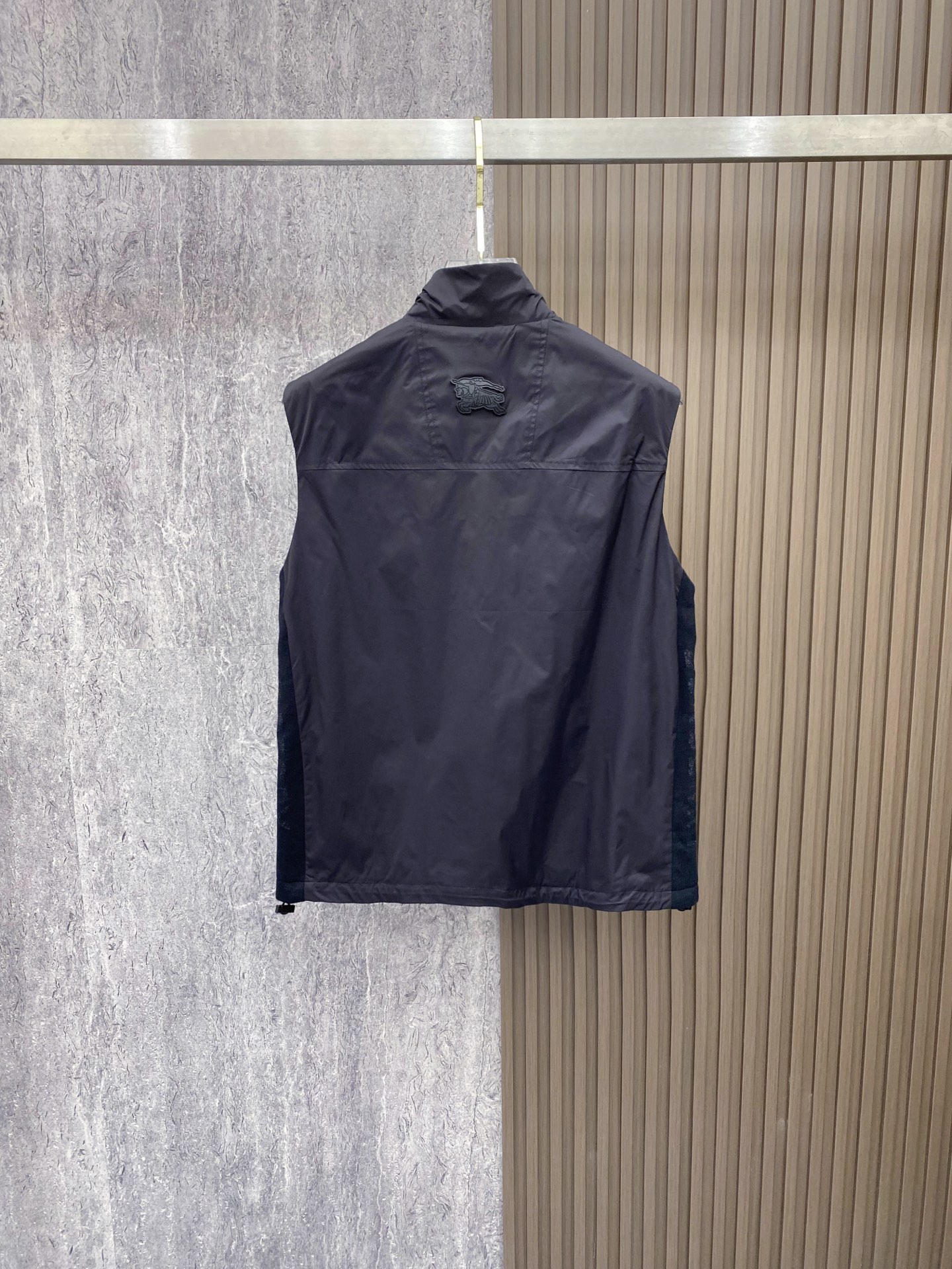 Burberry 巴宝莉马甲 2026SS春季新款马甲夹克外套最新设计款 秀场新品‼品相非常完美，三标齐