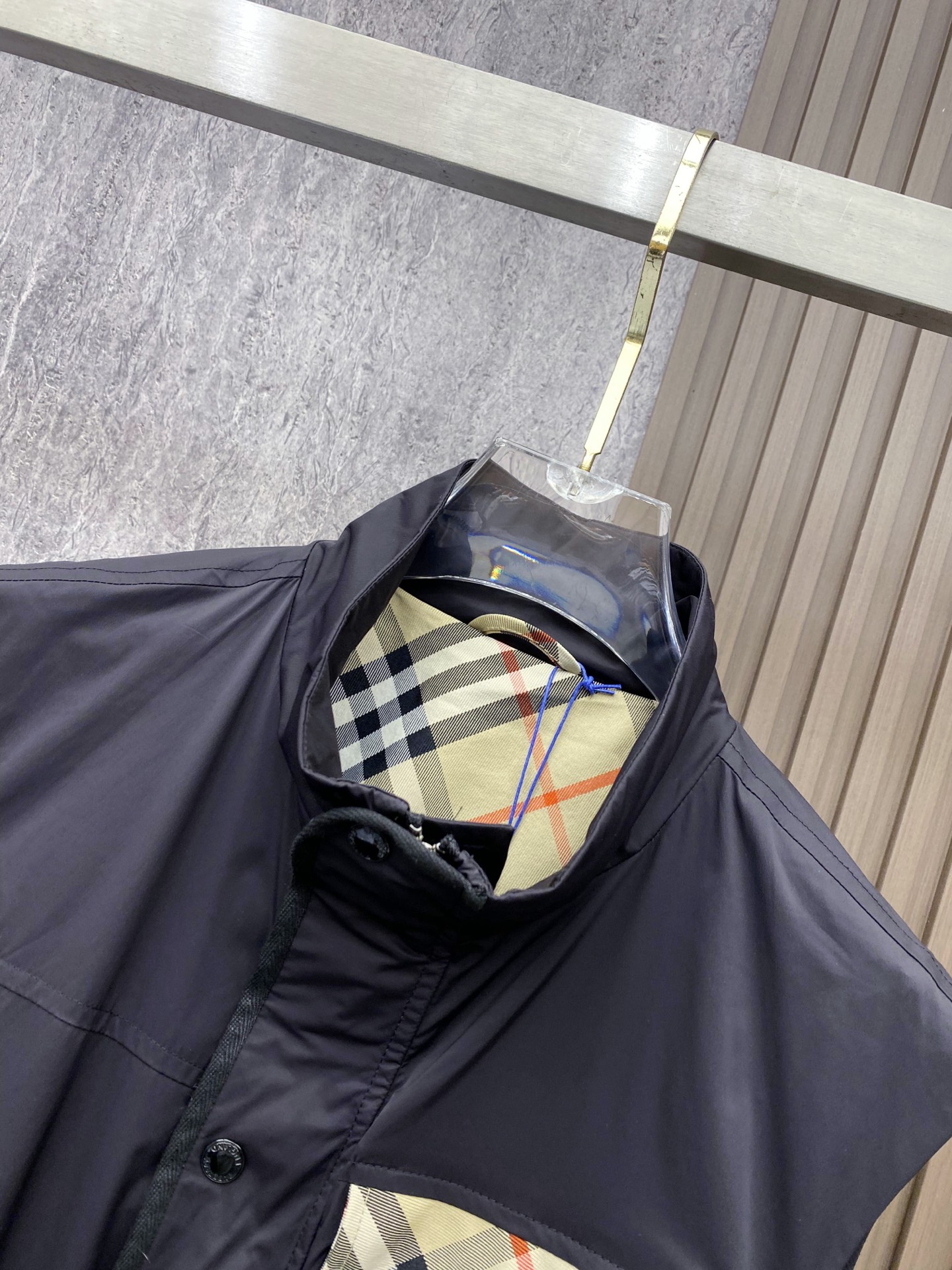 Burberry 巴宝莉马甲 2026SS春季新款马甲夹克外套最新设计款 秀场新品‼品相非常完美，三标齐