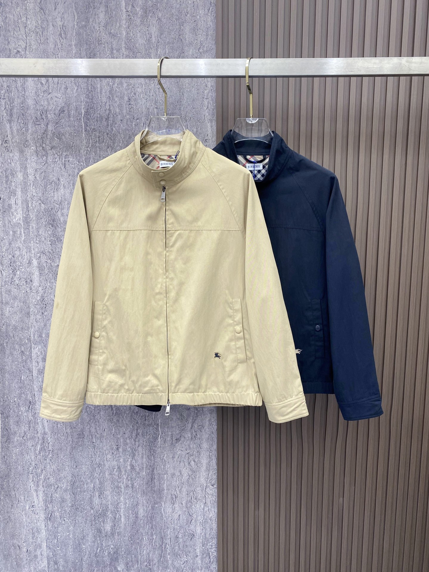 Burberry 巴宝莉 2026ss春季新款连帽夹克外套全高端版本！高定专柜面料辅料，透气舒适度高，细