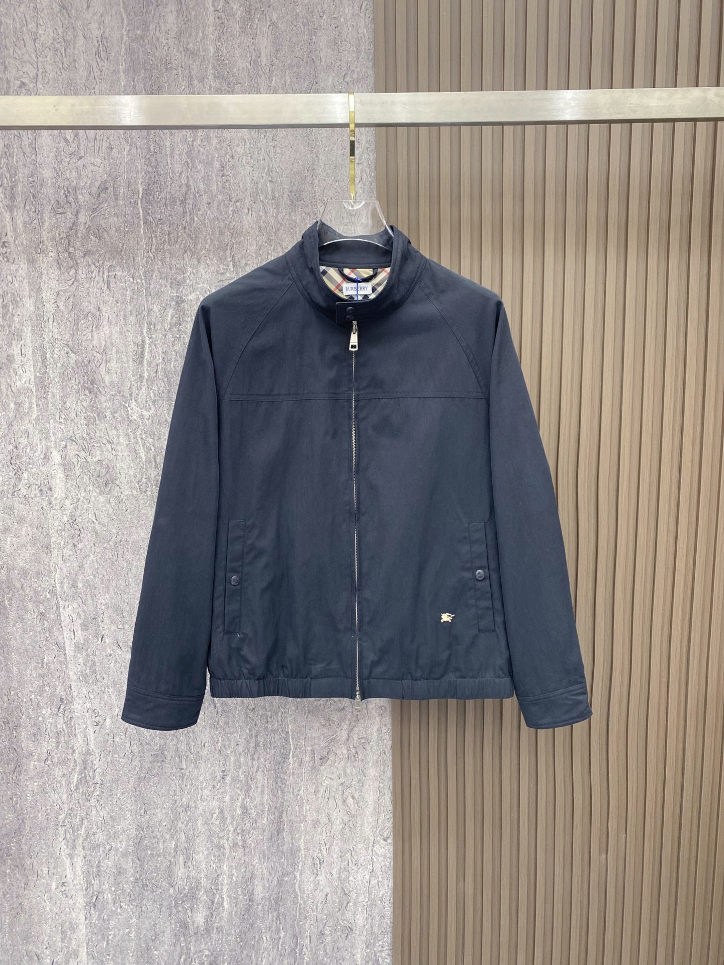 Burberry 巴宝莉 2026ss春季新款连帽夹克外套全高端版本！高定专柜面料辅料，透气舒适度高，细