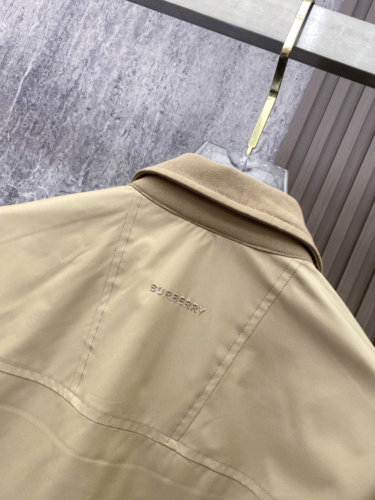 Burberry 巴宝莉 2026ss春季新款夹克外套全高端版本！高定专柜面料辅料，透气舒适度高，细节无