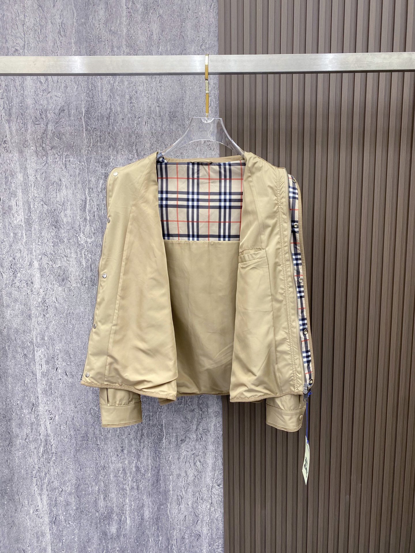 Burberry 巴宝莉 2026ss春季新款夹克外套全高端版本！高定专柜面料辅料，透气舒适度高，细节无