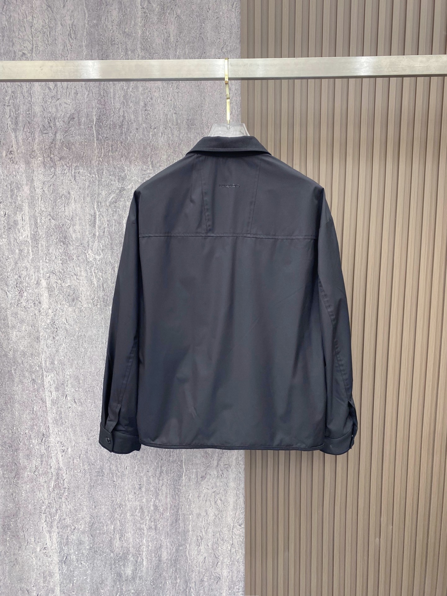 Burberry 巴宝莉 2026ss春季新款夹克外套全高端版本！高定专柜面料辅料，透气舒适度高，细节无
