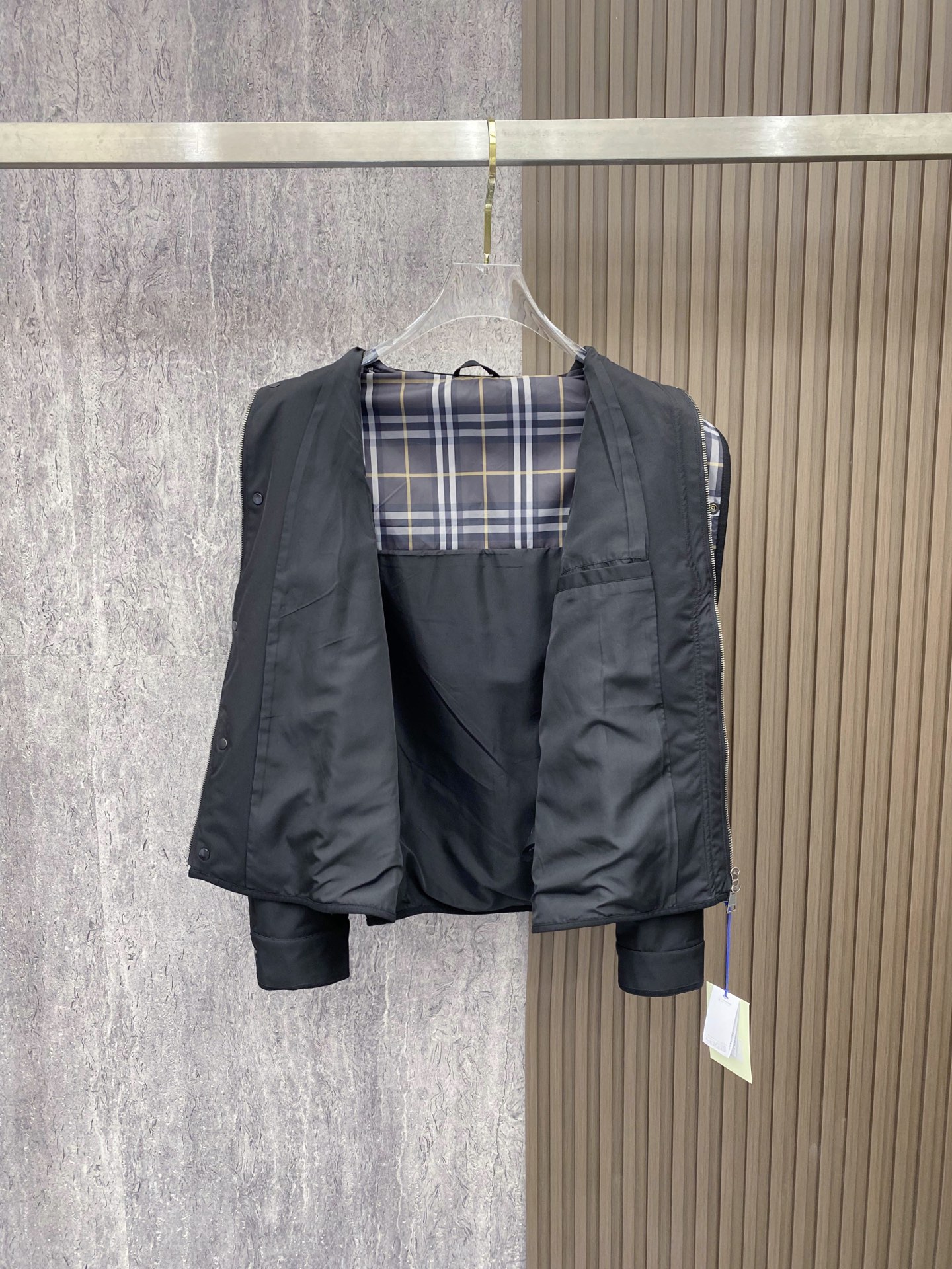 Burberry 巴宝莉 2026ss春季新款夹克外套全高端版本！高定专柜面料辅料，透气舒适度高，细节无
