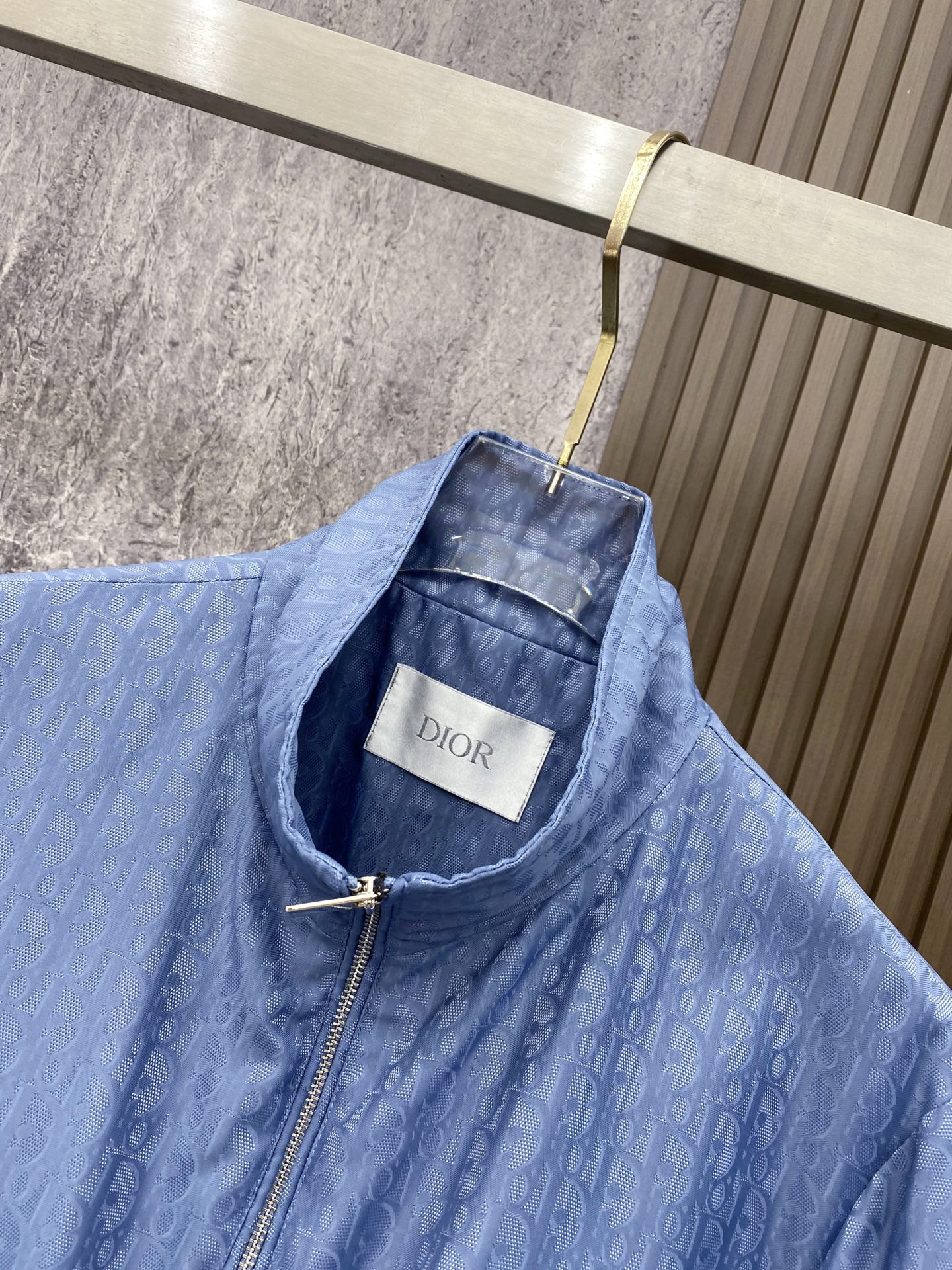 Dior 迪奥 2026ss春季新款立领夹克外套全高端版本！高定专柜面料辅料，透气舒适度高，细节无可挑剔