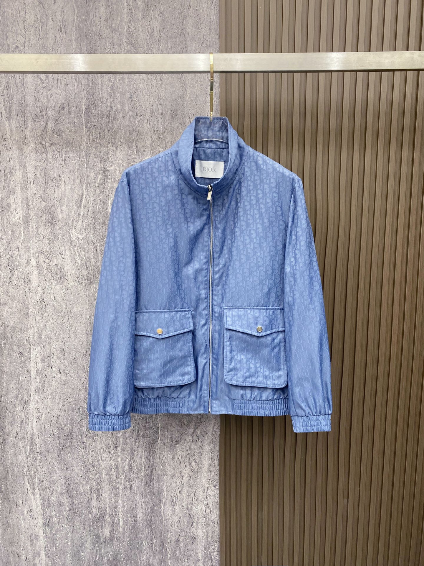 Dior 迪奥 2026ss春季新款立领夹克外套全高端版本！高定专柜面料辅料，透气舒适度高，细节无可挑剔