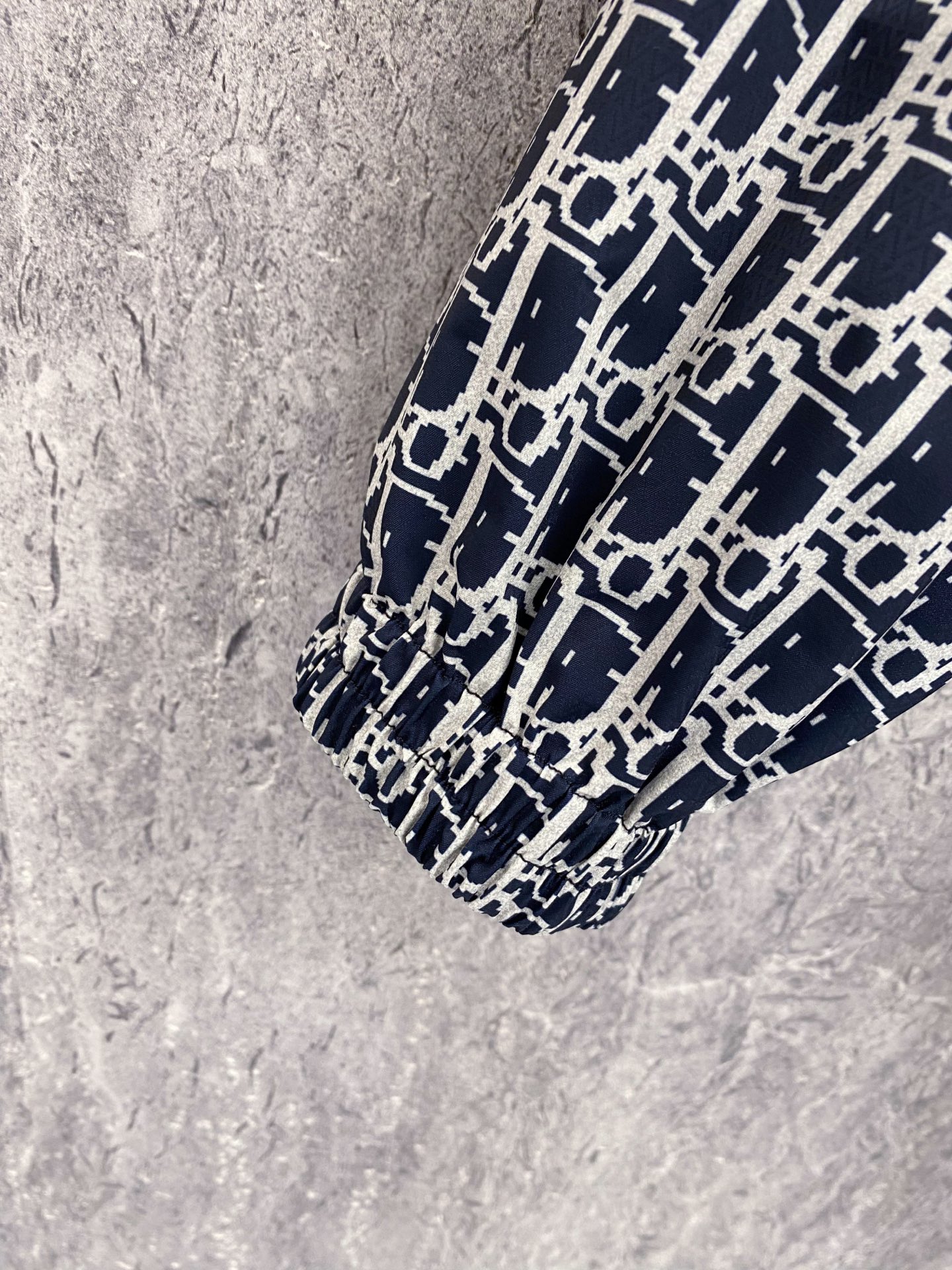 Dior 迪奥 2026ss春季新款夹克外套全高端版本！高定专柜面料辅料，透气舒适度高，细节无可挑剔，做