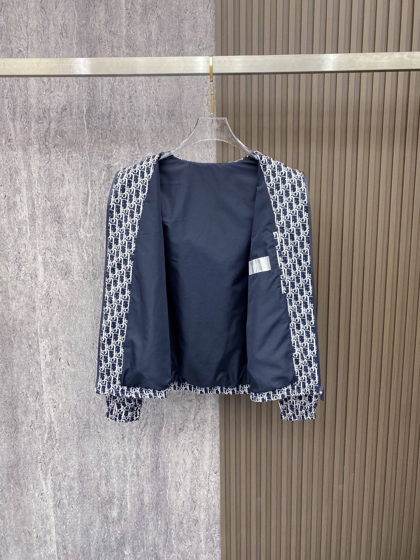 Dior 迪奥 2026ss春季新款夹克外套全高端版本！高定专柜面料辅料，透气舒适度高，细节无可挑剔，做